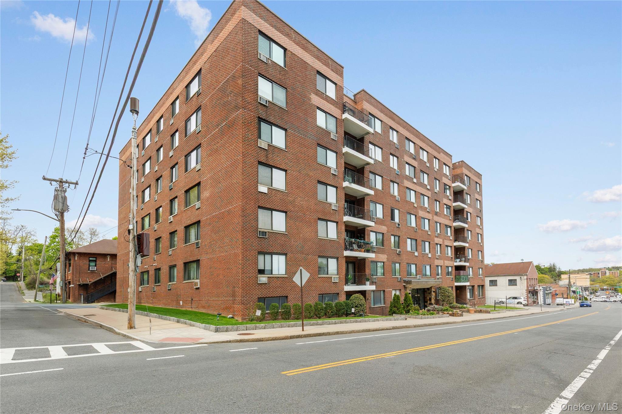 25 Lake Street 2c Property Photo 16