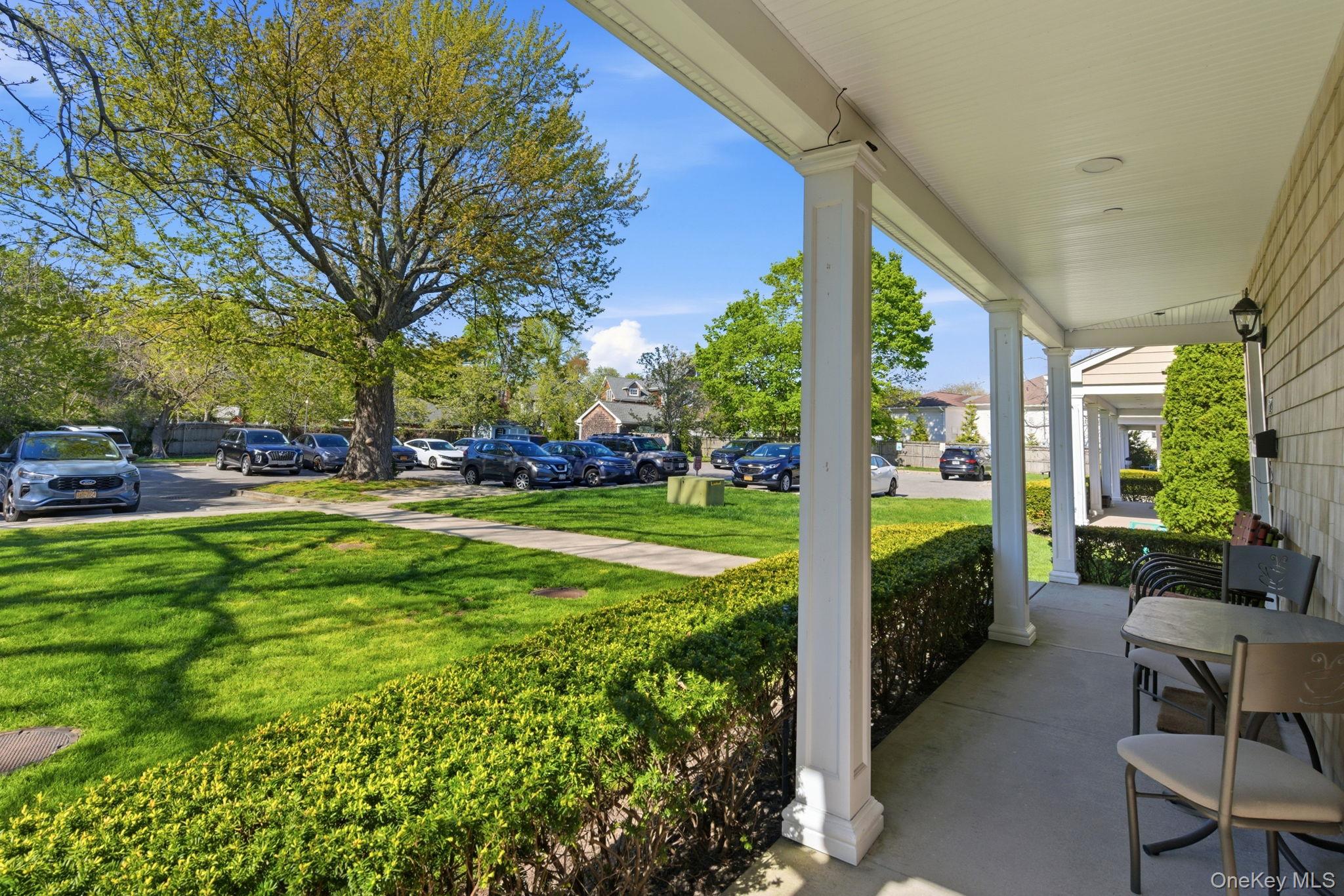 569 Middle Road Property Photo 17