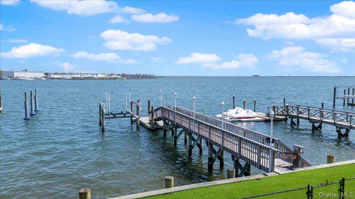 2959 Shore Drive Property Photo 2