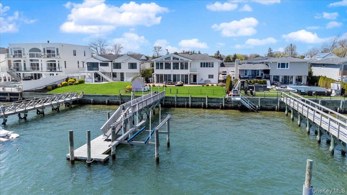 2959 Shore Drive Property Photo 3