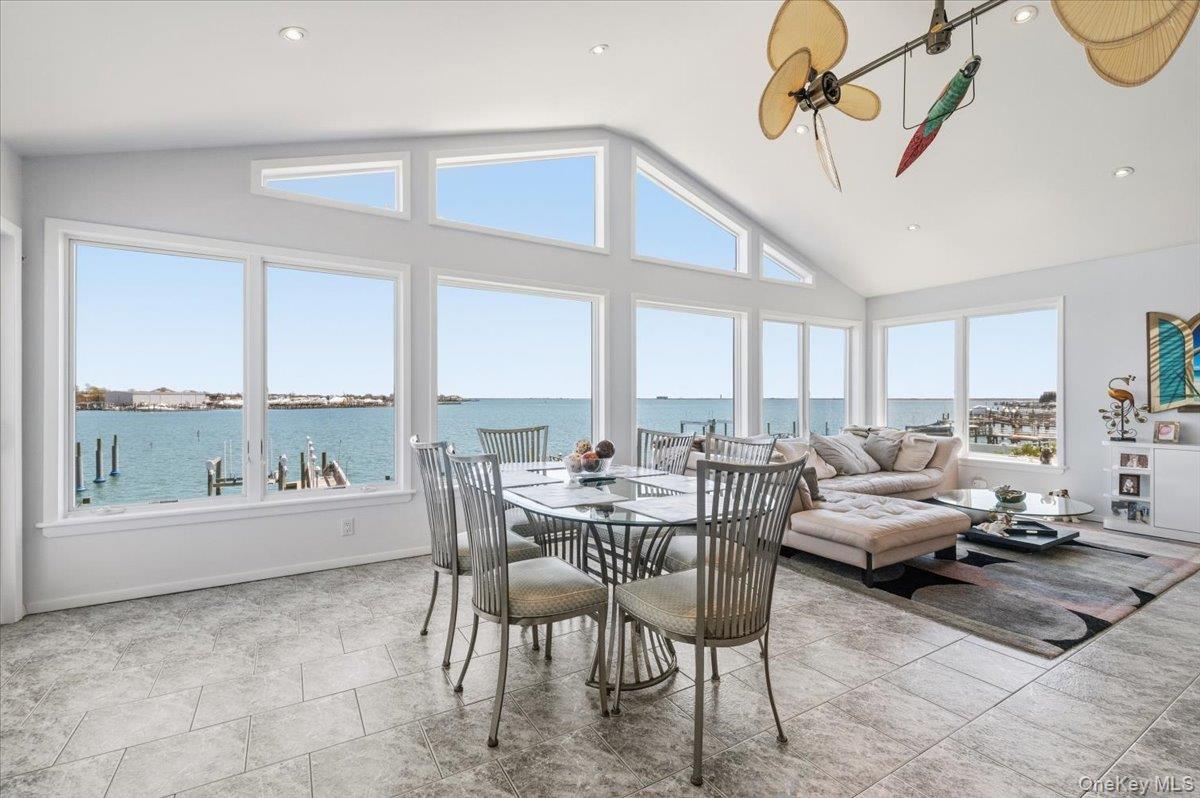 2959 Shore Drive Property Photo 4