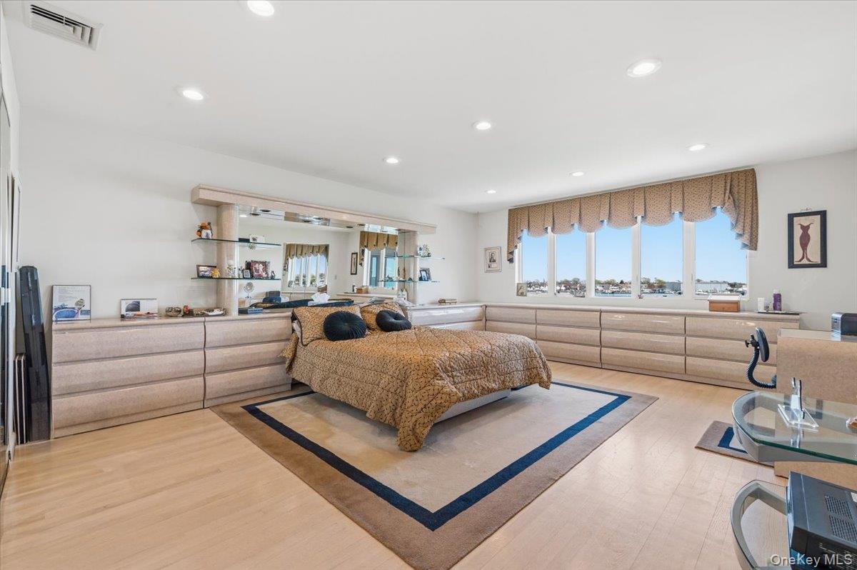 2959 Shore Drive Property Photo 15