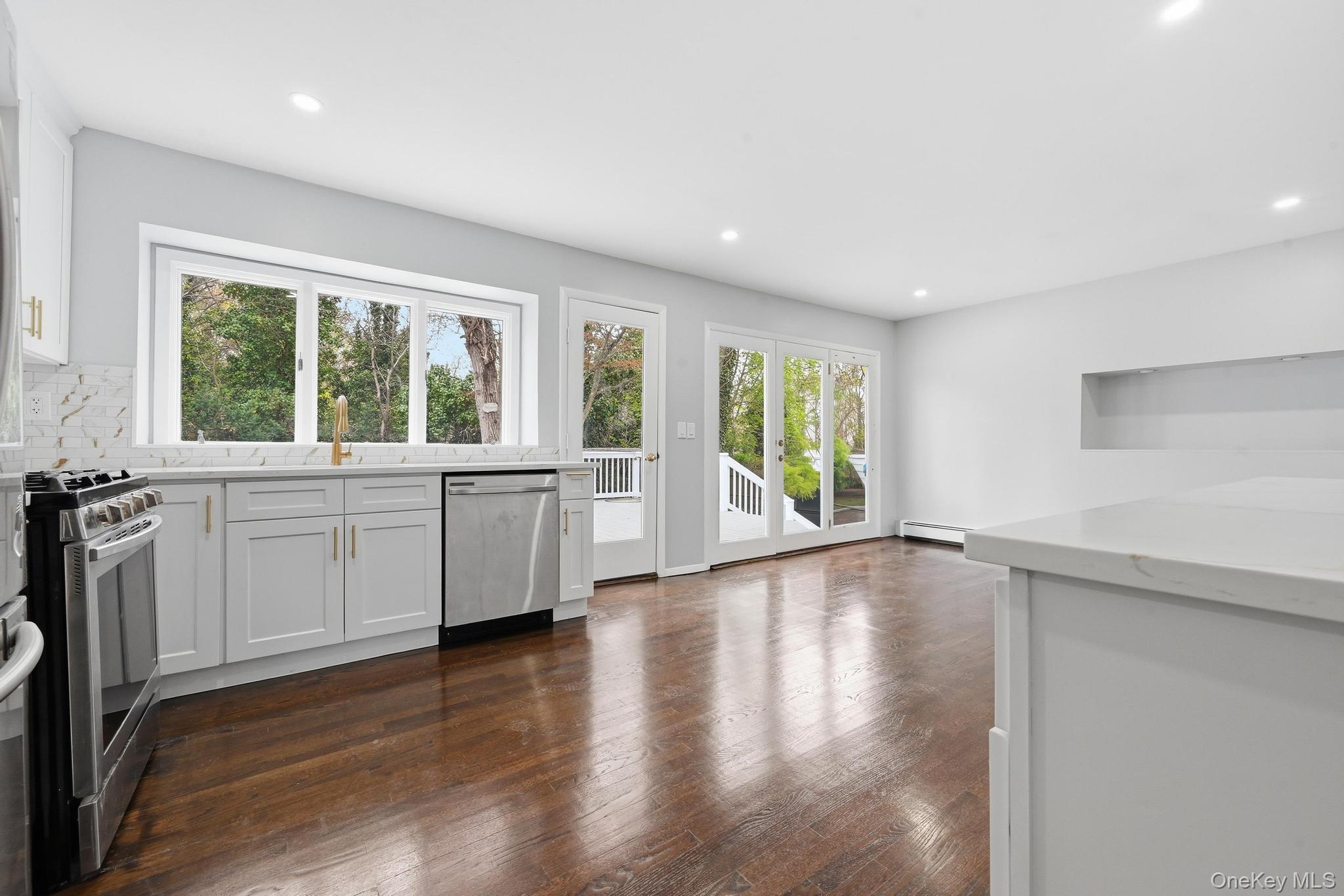 72 Seminole Street Property Photo 10