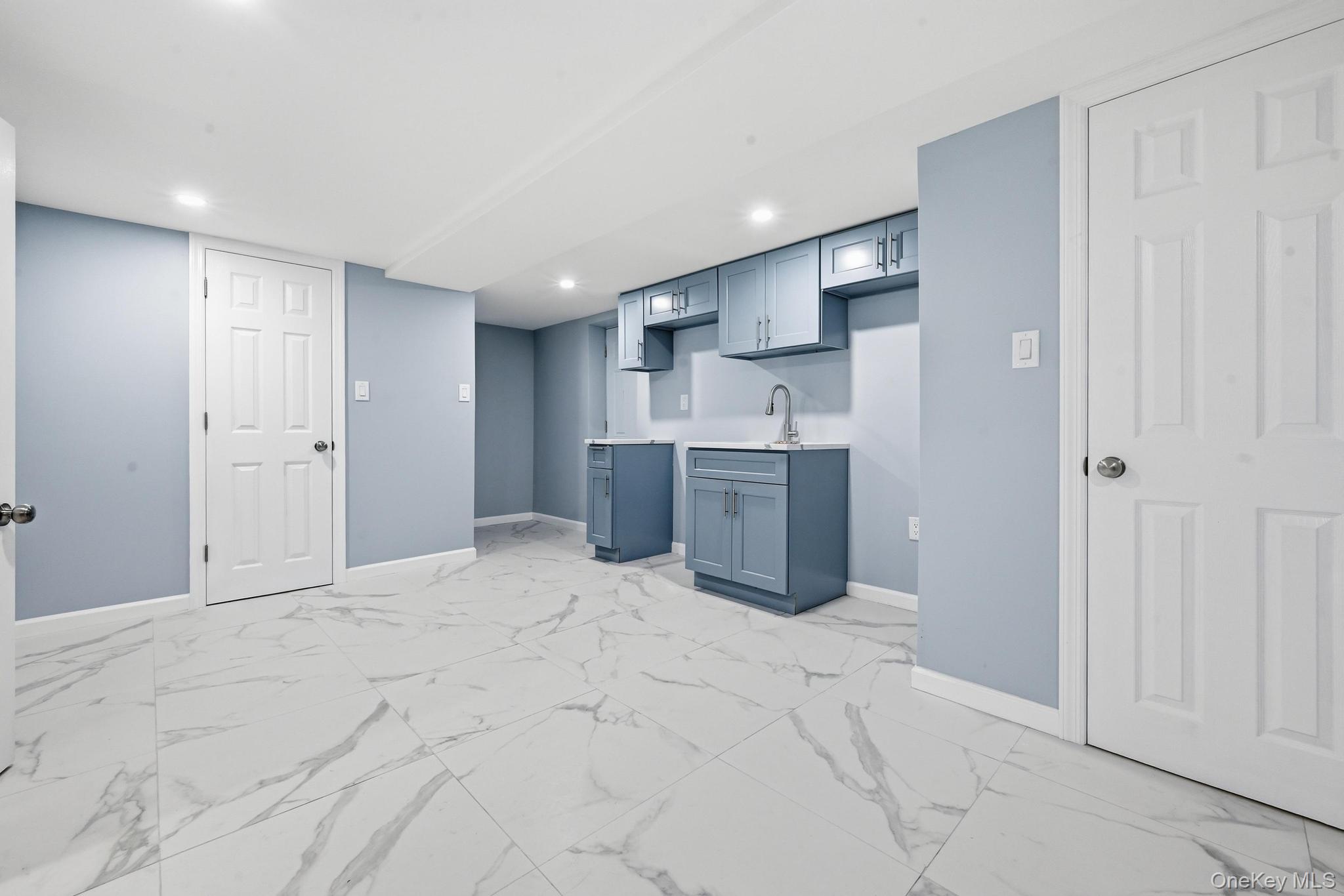 72 Seminole Street Property Photo 22