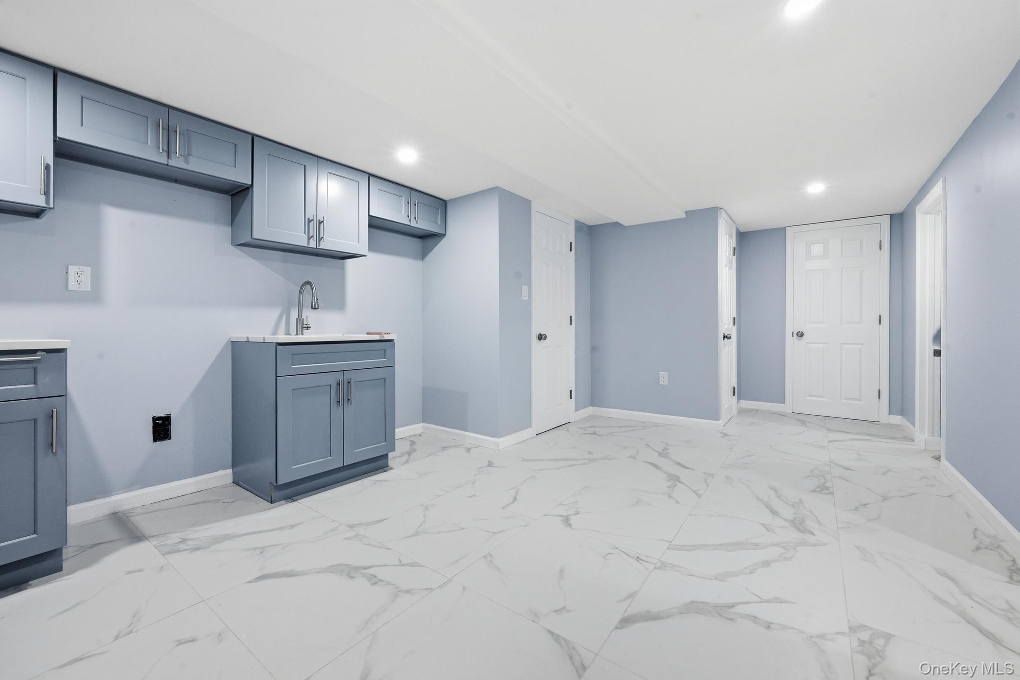 72 Seminole Street Property Photo 23