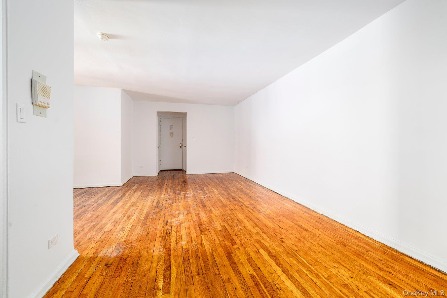 10-40 Neilson Street 2-c Property Photo 4