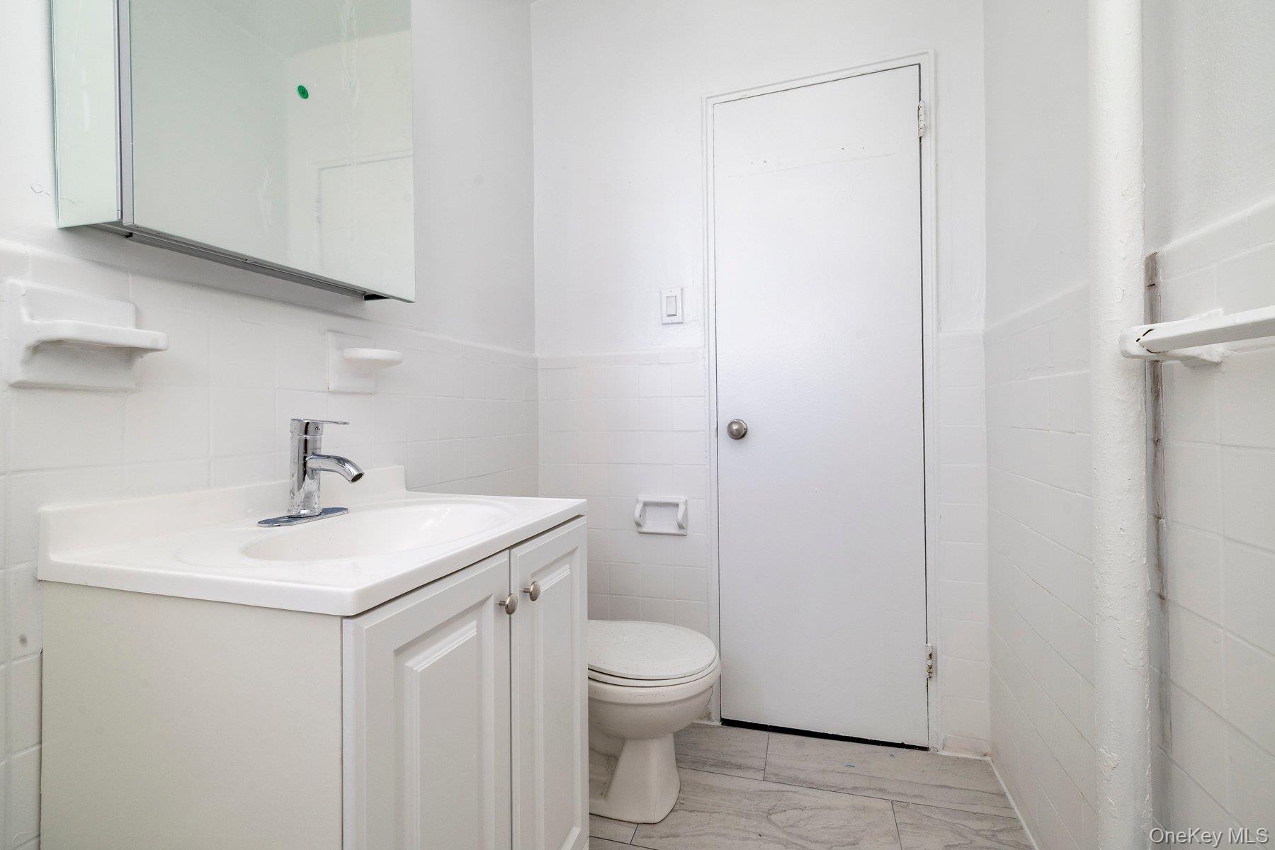 10-40 Neilson Street 2-c Property Photo 13