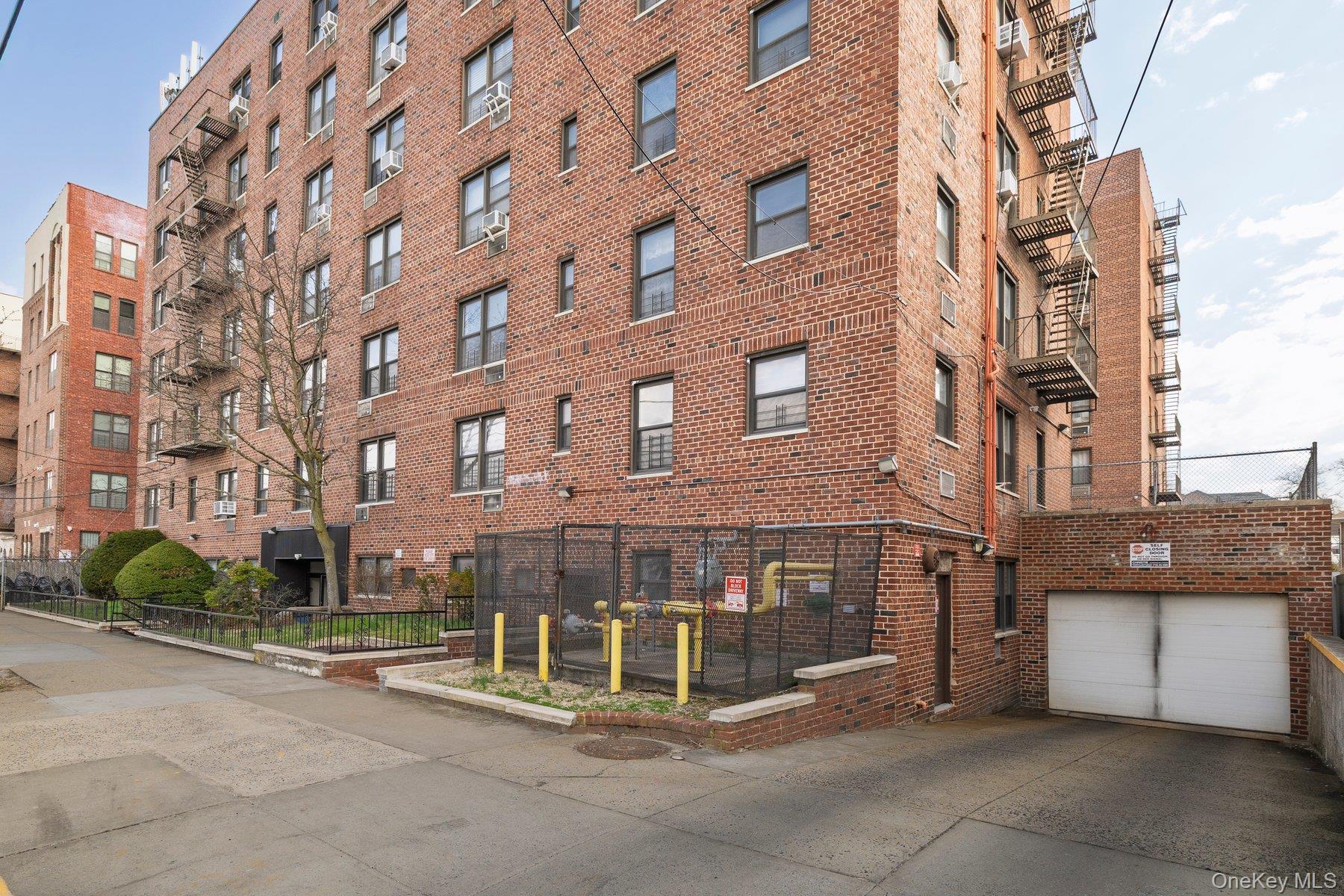10-40 Neilson Street 2-c Property Photo 24