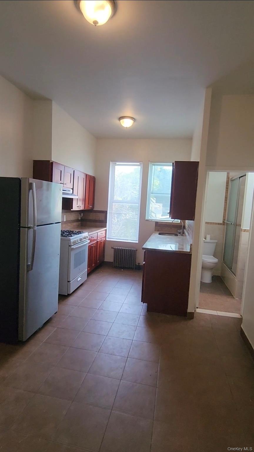 120-15 Jamaica Ave 2 Property Photo 1
