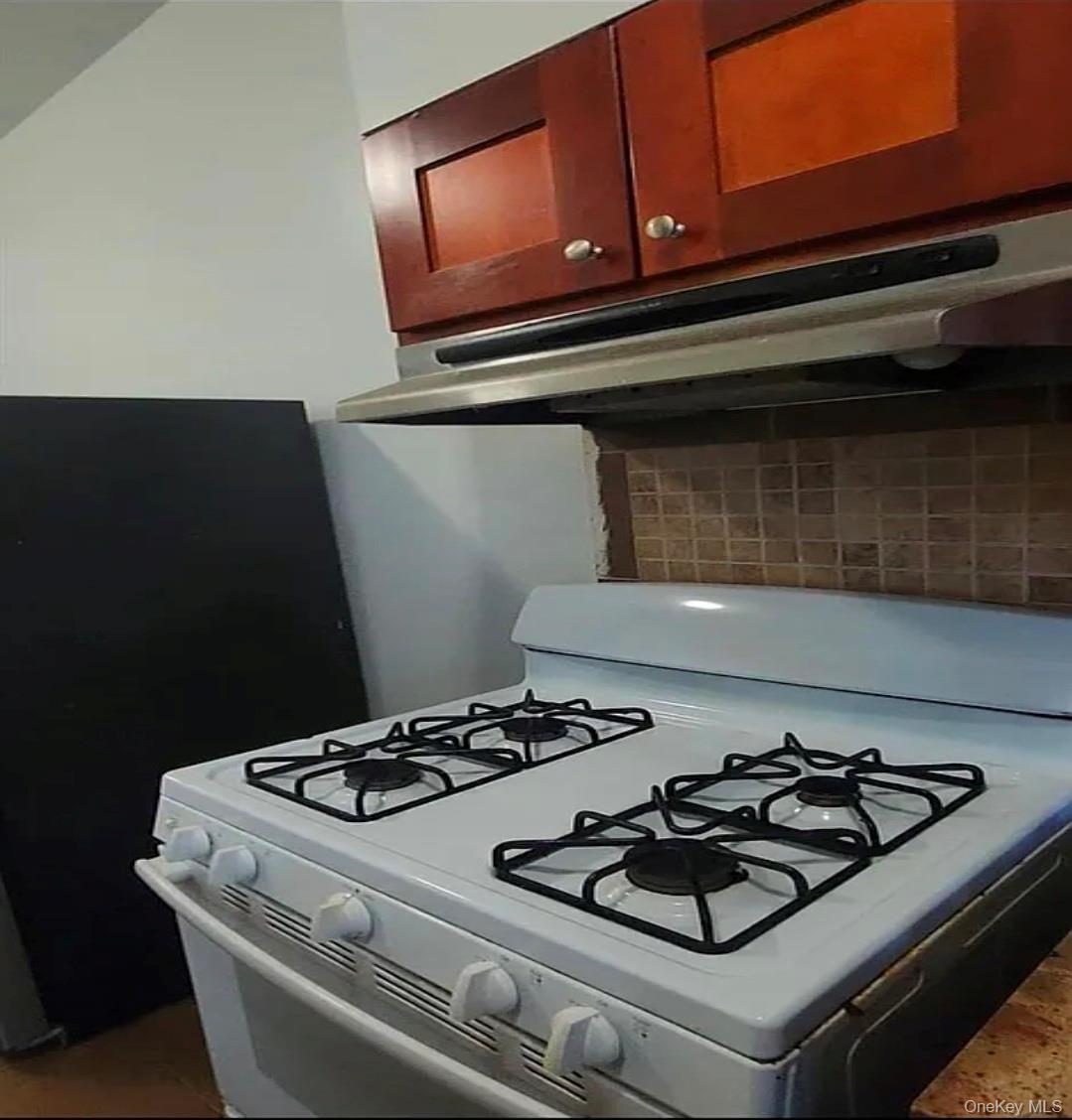 120-15 Jamaica Ave 2 Property Photo 3