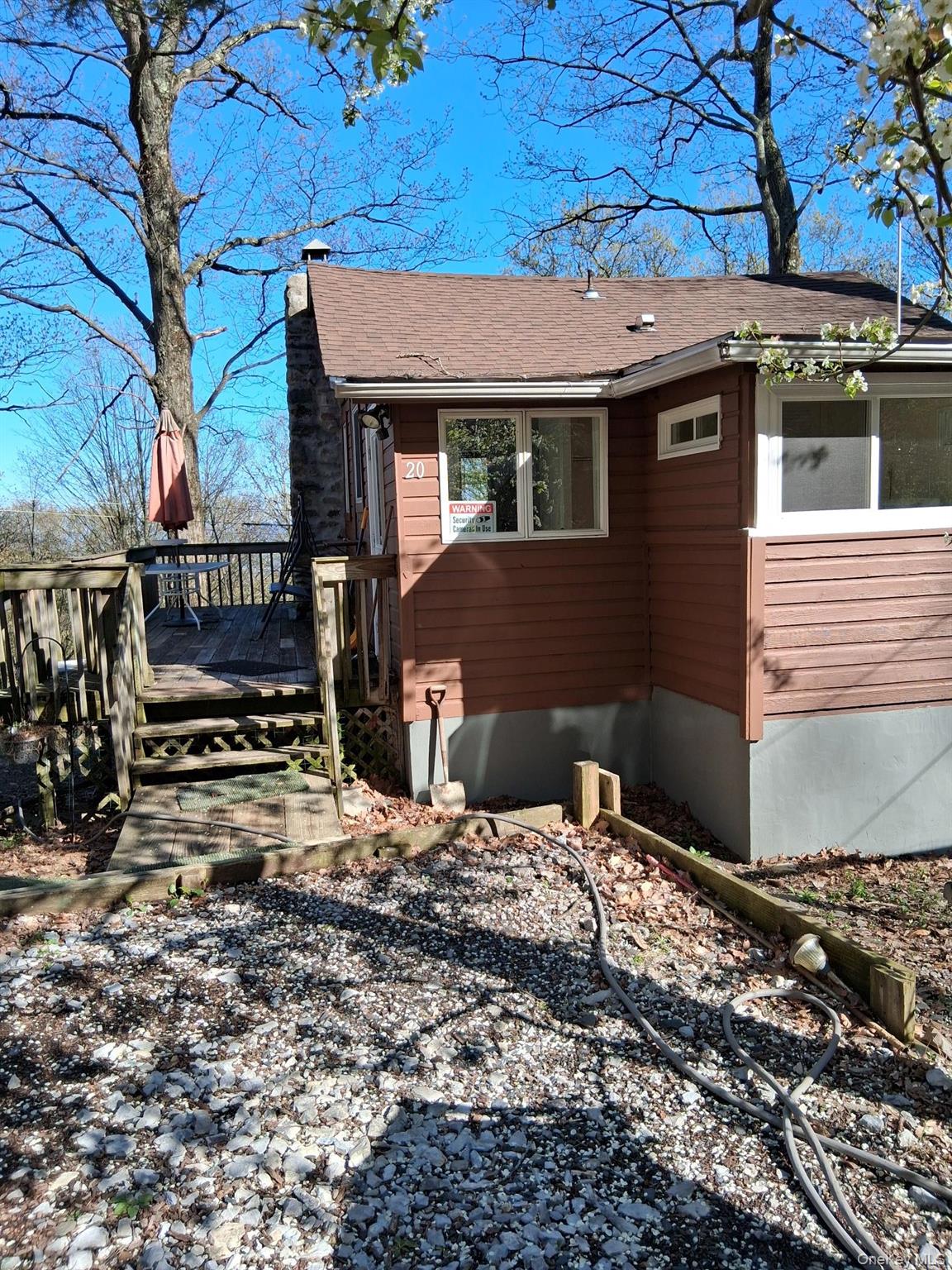 20 N Oakwood Trail Property Photo 1