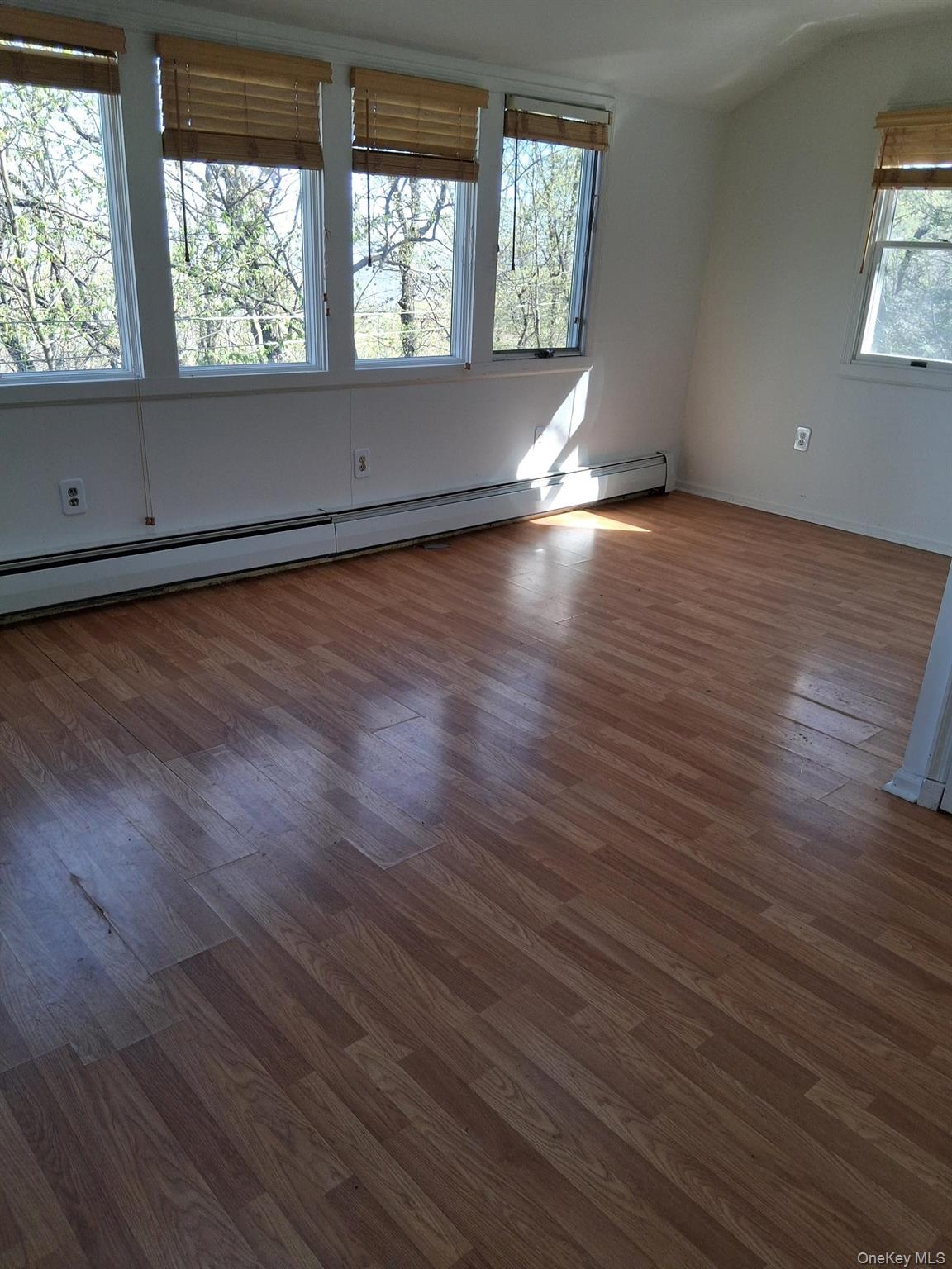 20 N Oakwood Trail Property Photo 8