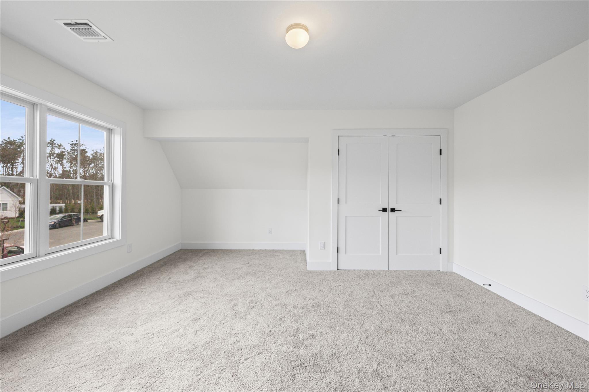 7 Jersey Avenue Property Photo 35
