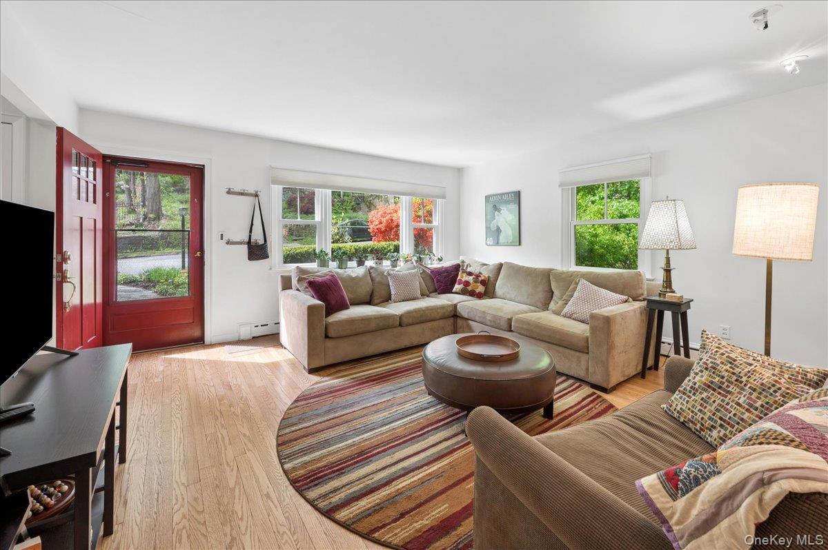 14 Kent Avenue Property Photo 7