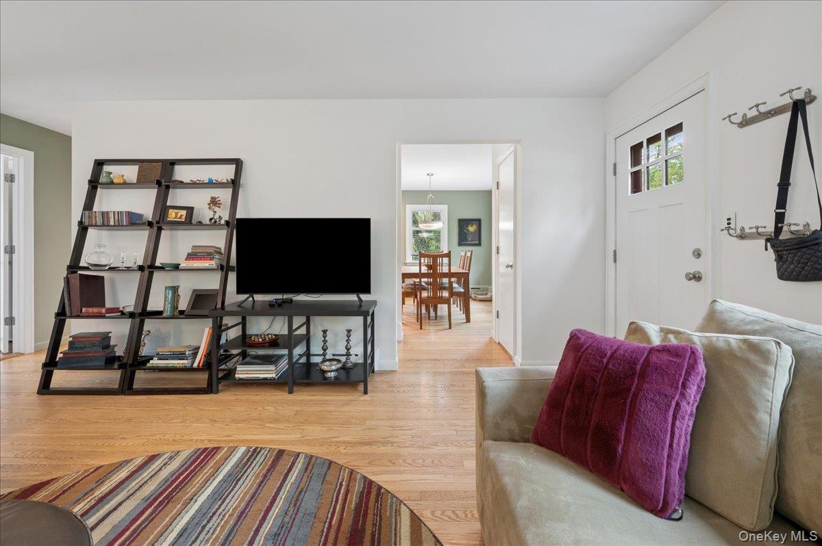 14 Kent Avenue Property Photo 8
