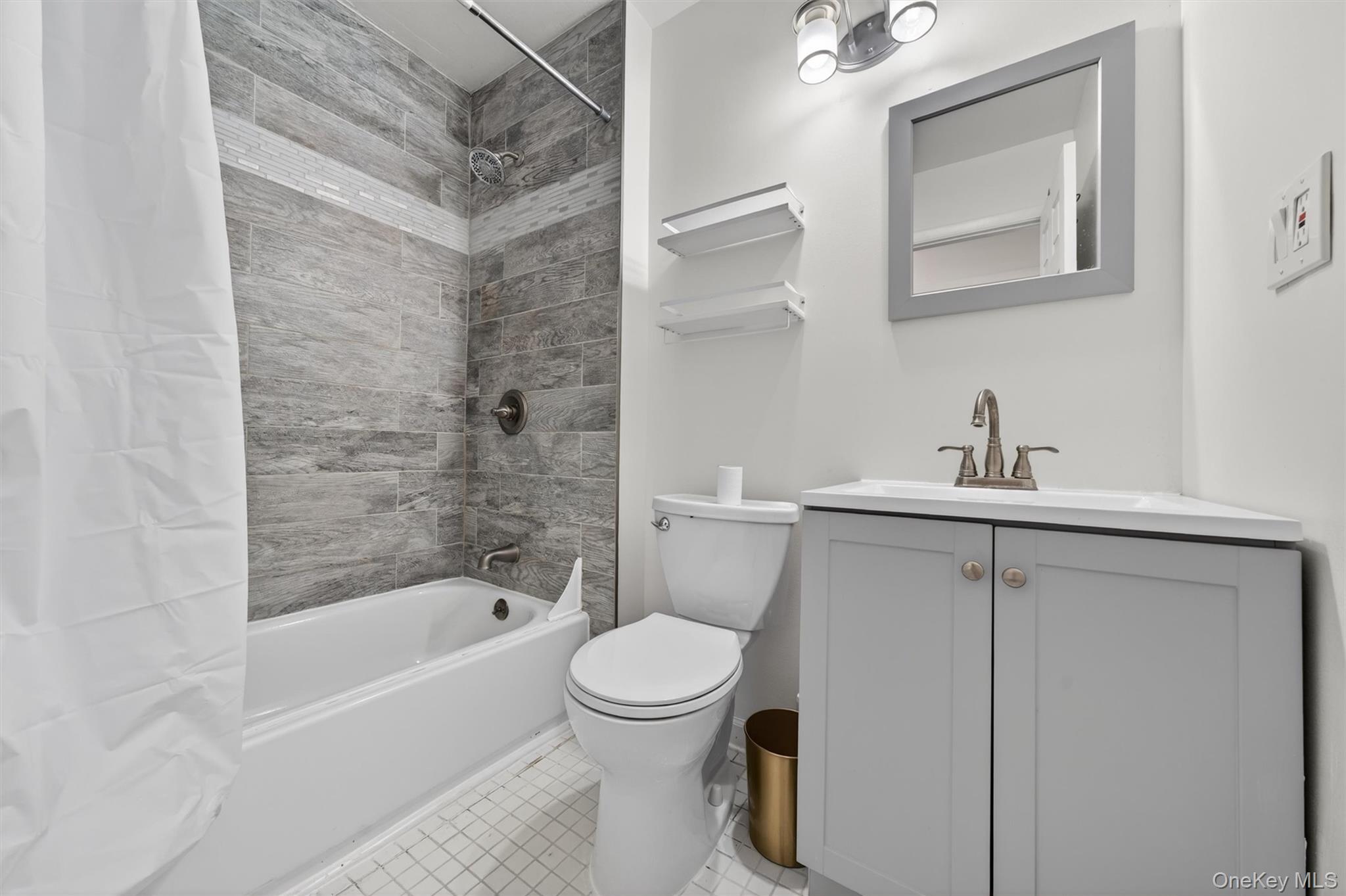 6 Charlotte Mews Property Photo 28