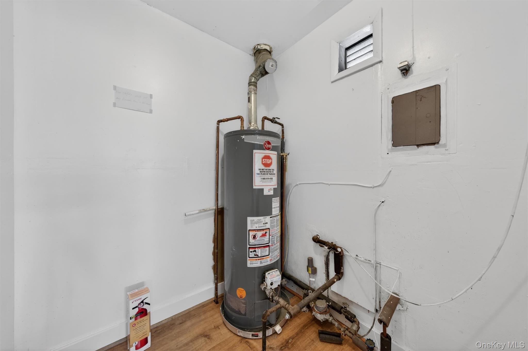 6 Charlotte Mews Property Photo 37
