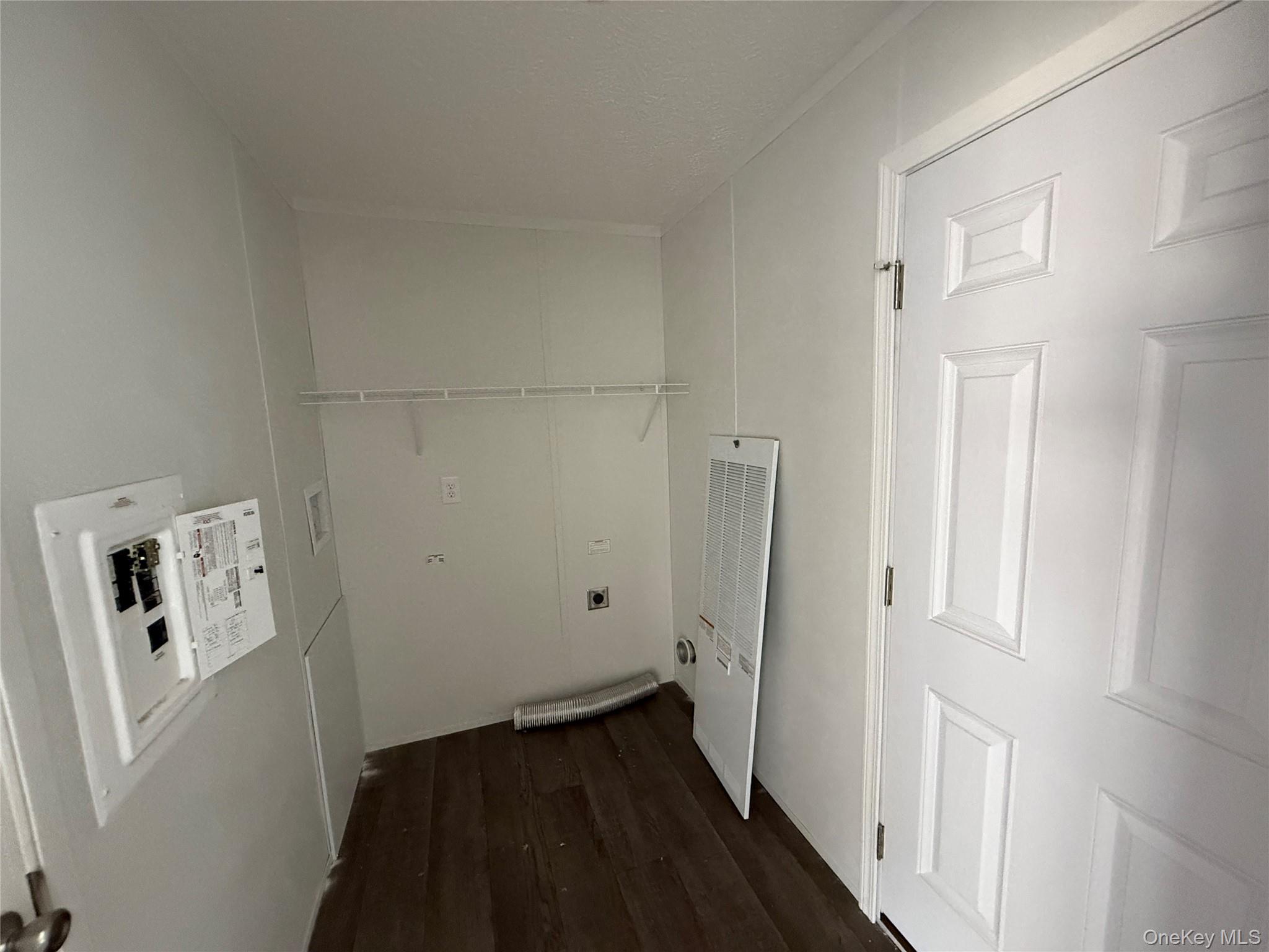 16 Shore Lane Property Photo 8
