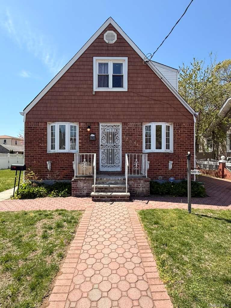 120-54 194th Street Property Photo 1