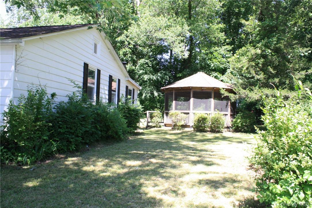 58 Pleasant Drive Property Photo 2