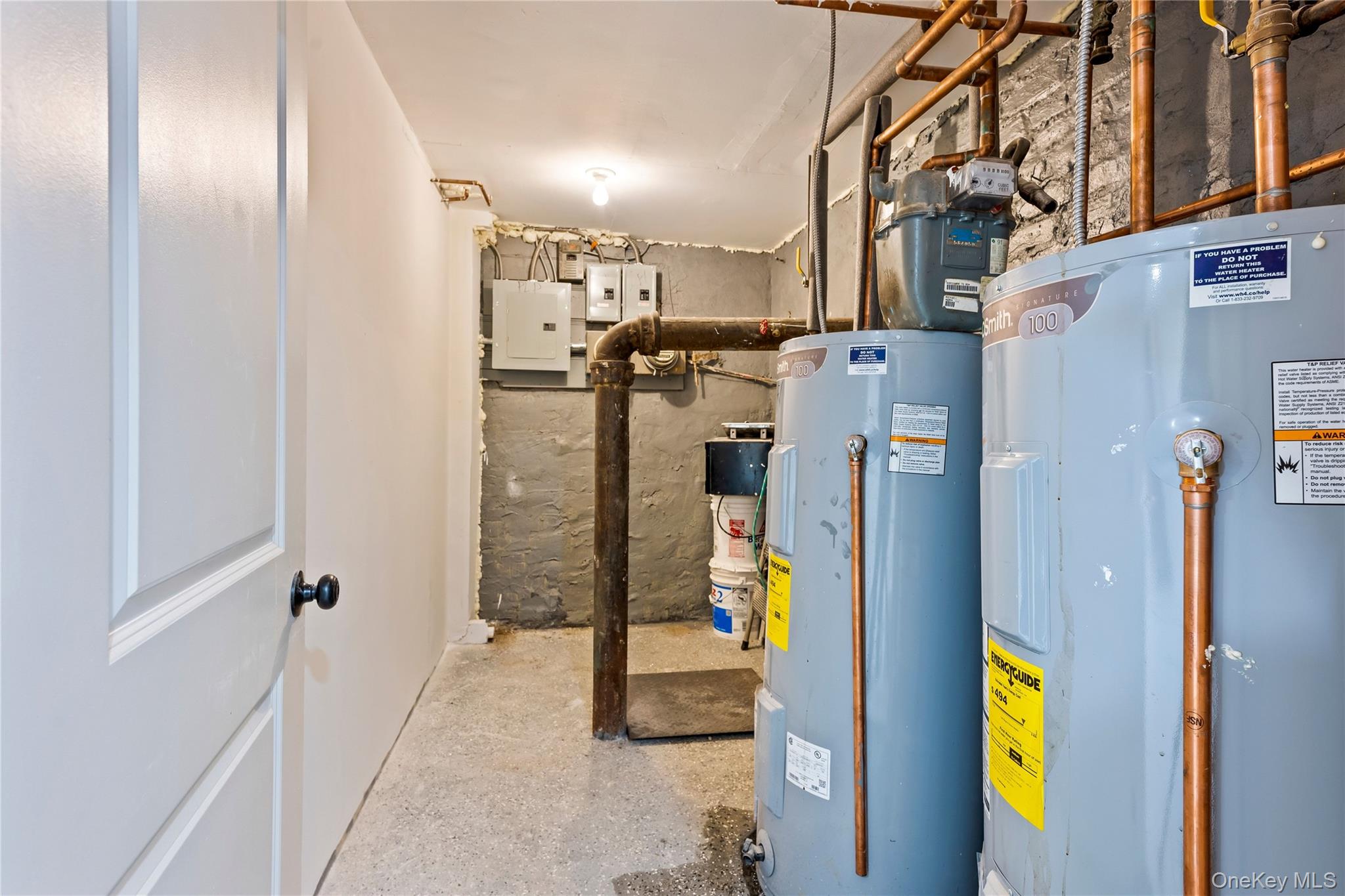 639 Watkins Street Property Photo 27