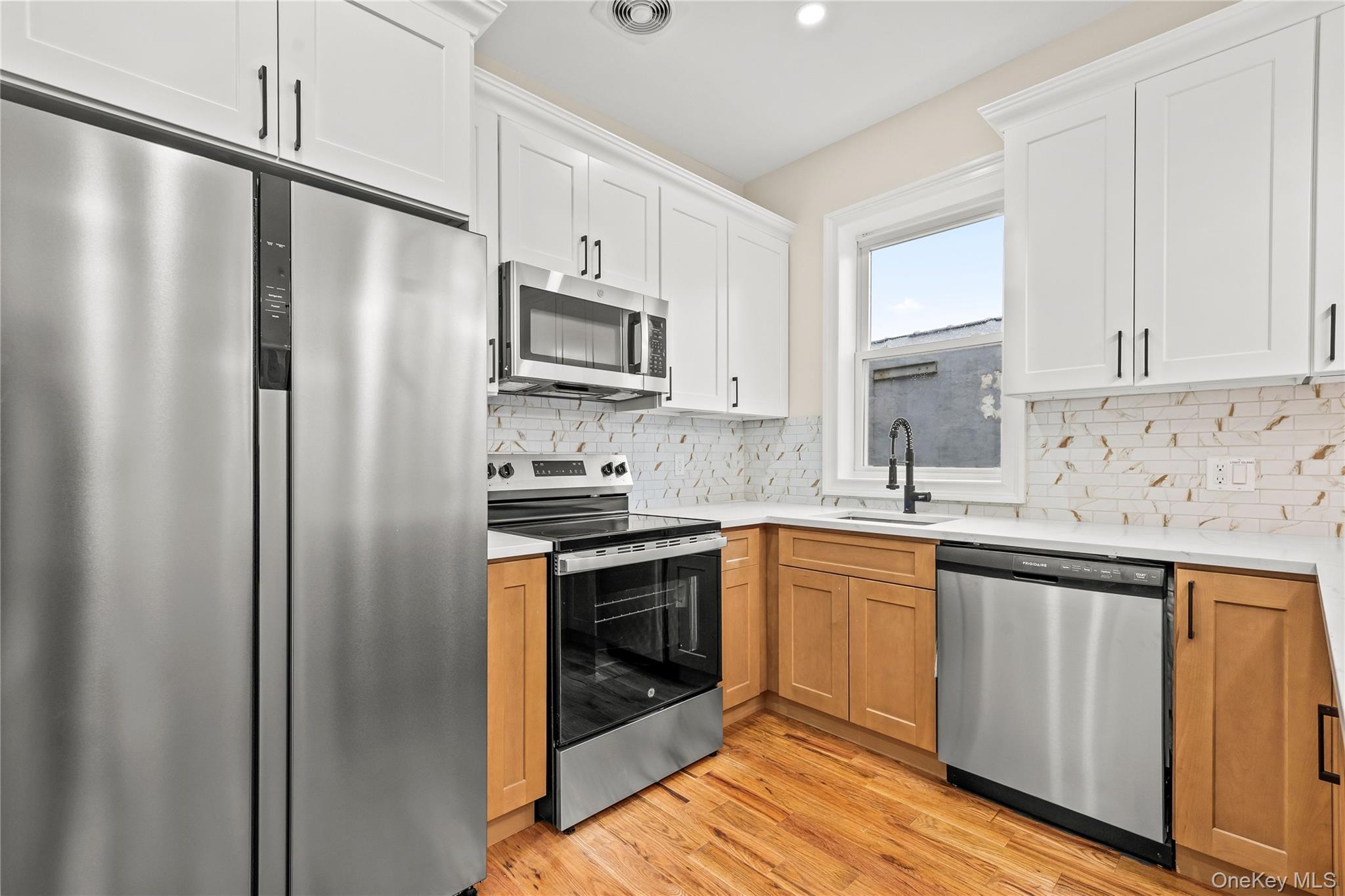 639 Watkins Street Property Photo 35