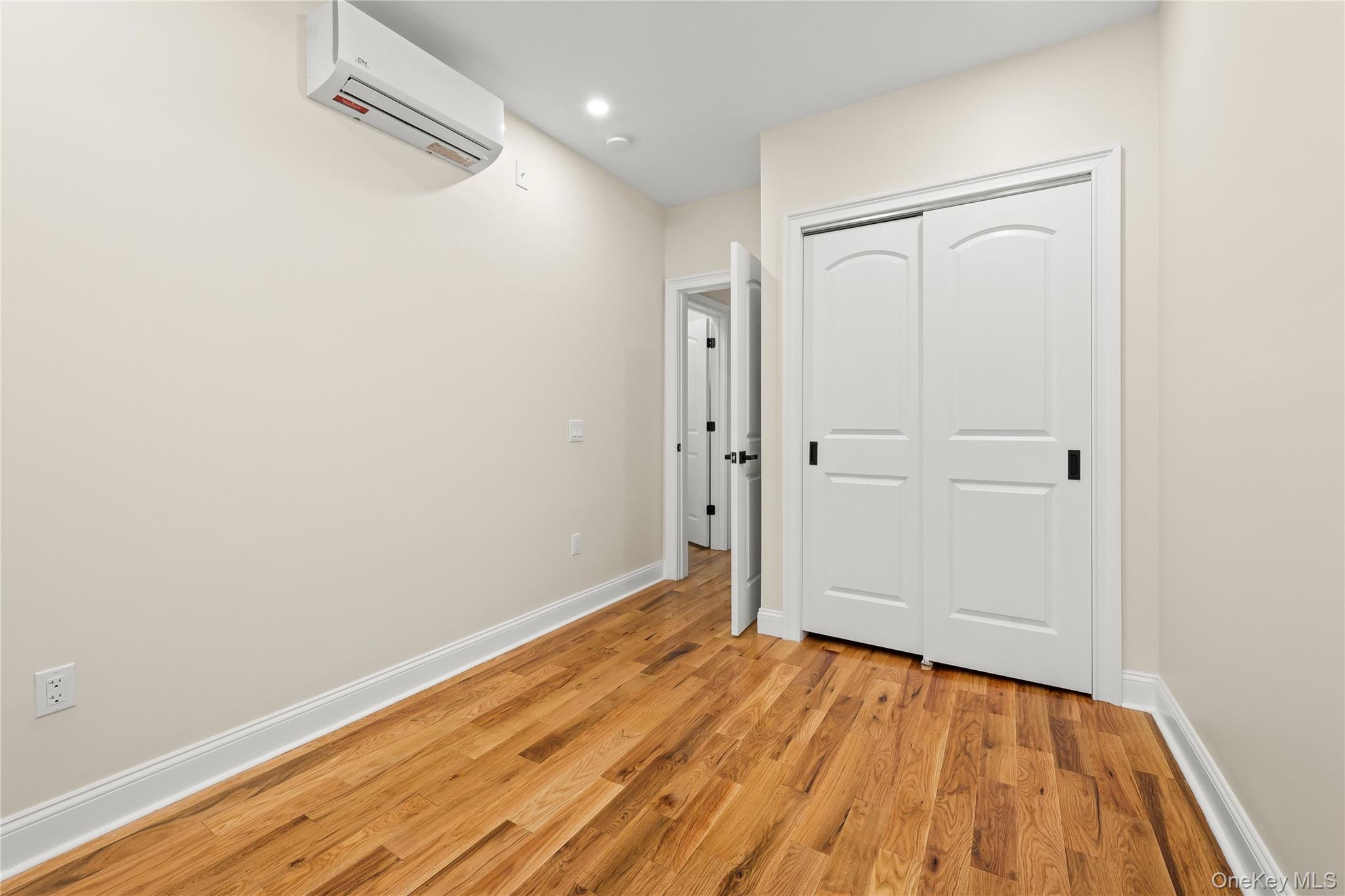 639 Watkins Street Property Photo 36