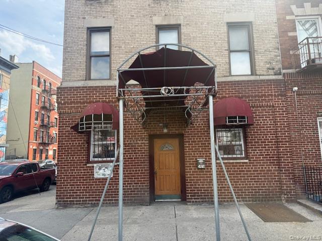 2476 Arthur Avenue Property Photo 1