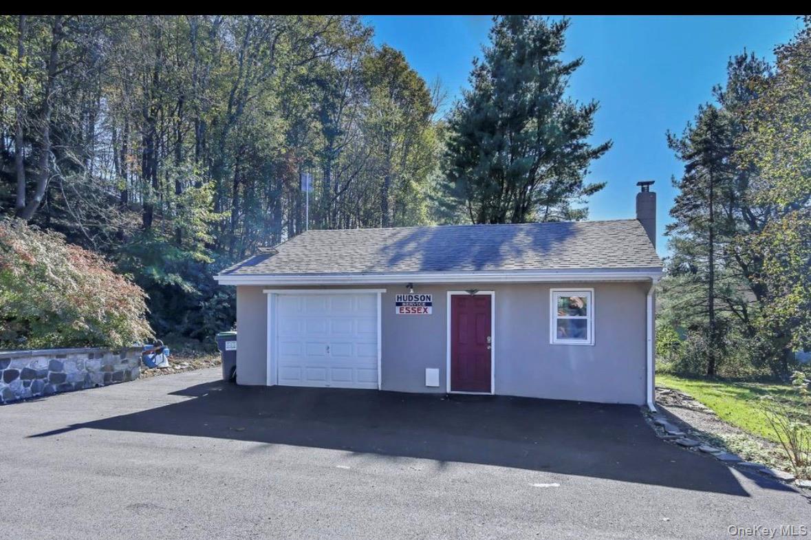68 Whitford Road Property Photo 5