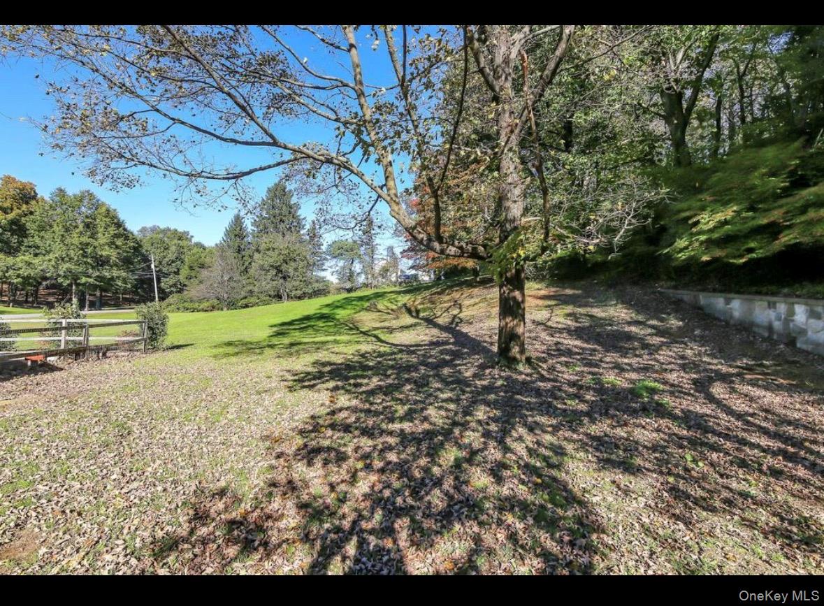 68 Whitford Road Property Photo 11