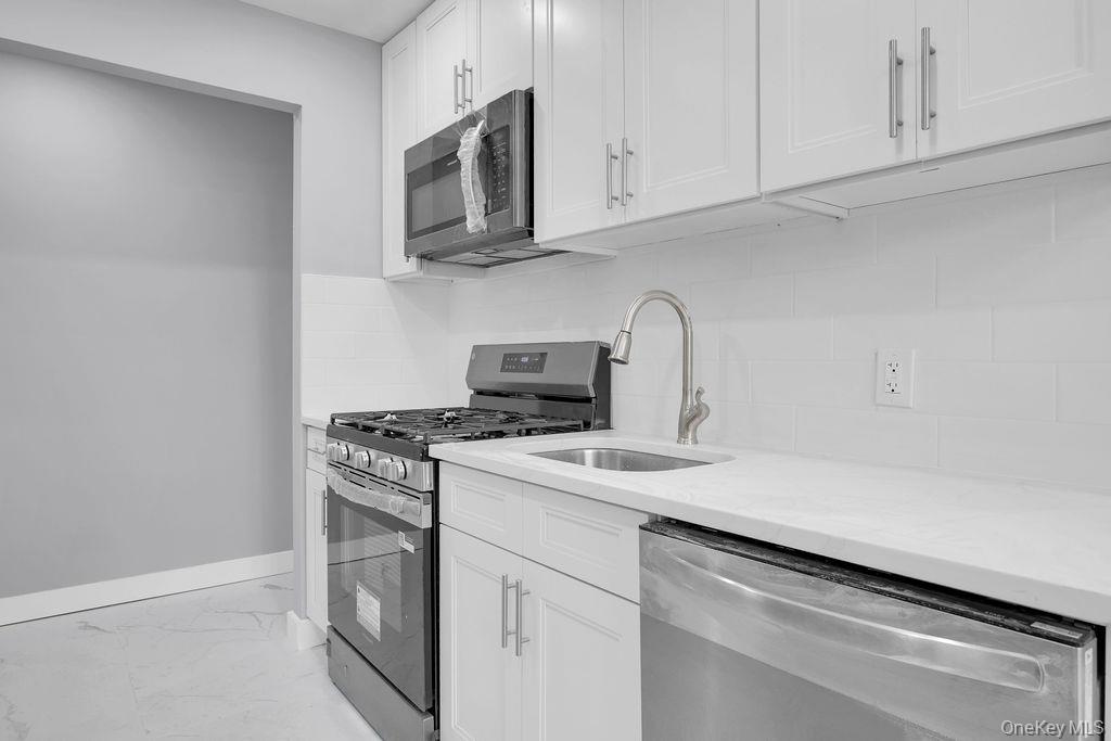 1161 E 56th Street Property Photo 5