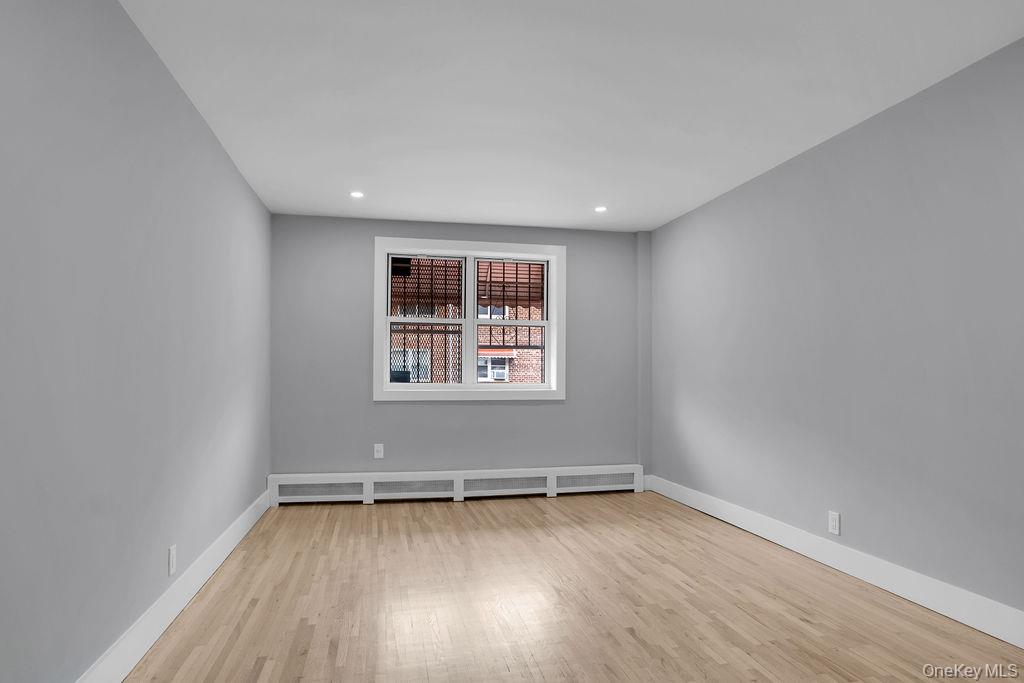 1161 E 56th Street Property Photo 6
