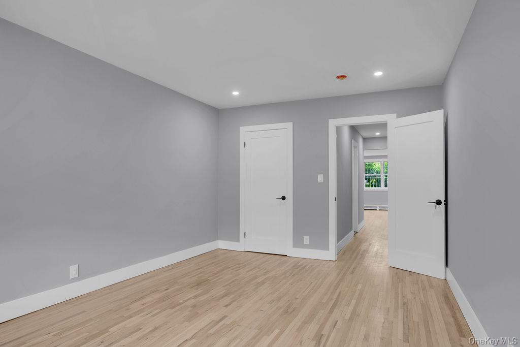 1161 E 56th Street Property Photo 7