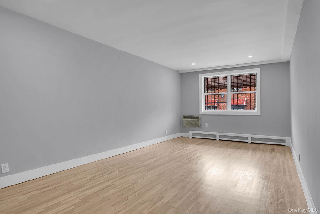 1161 E 56th Street Property Photo 9