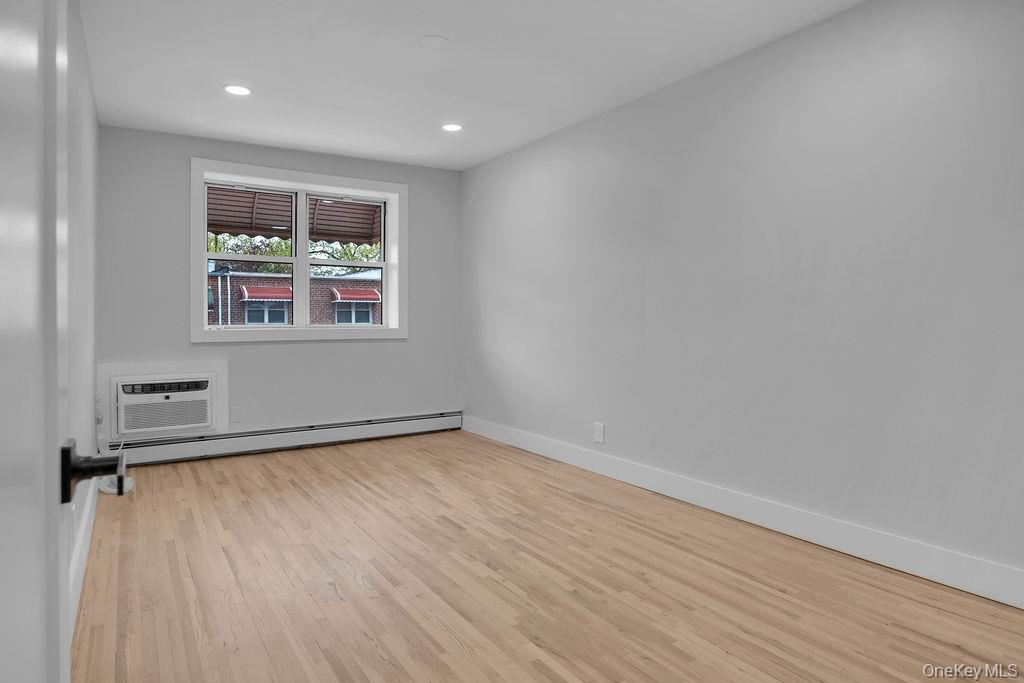 1161 E 56th Street Property Photo 14