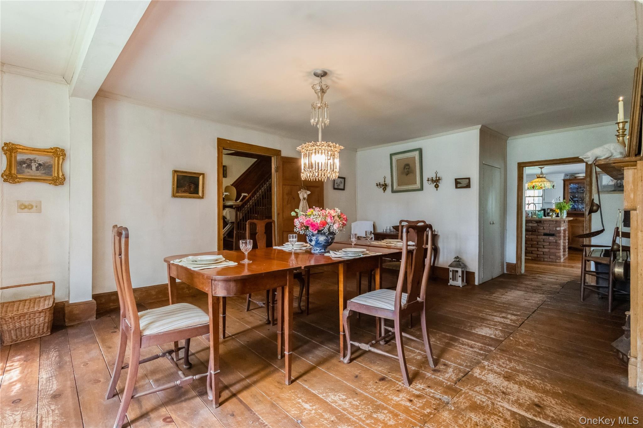 93 Widmer Road Property Photo 14