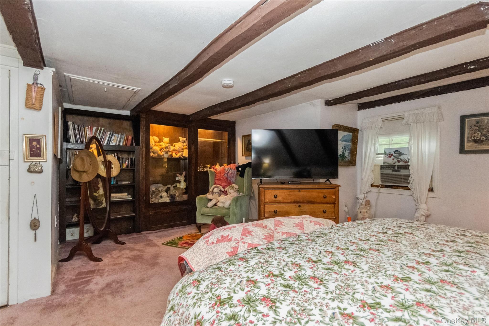 93 Widmer Road Property Photo 32