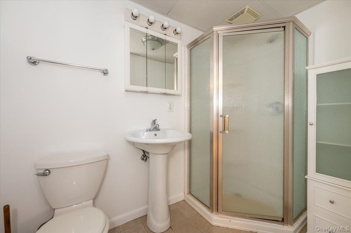 338 Pennyfield Avenue Property Photo 13