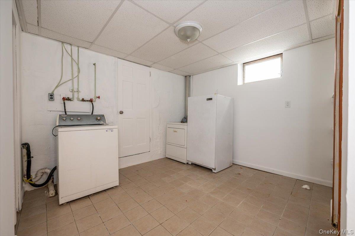 338 Pennyfield Avenue Property Photo 14