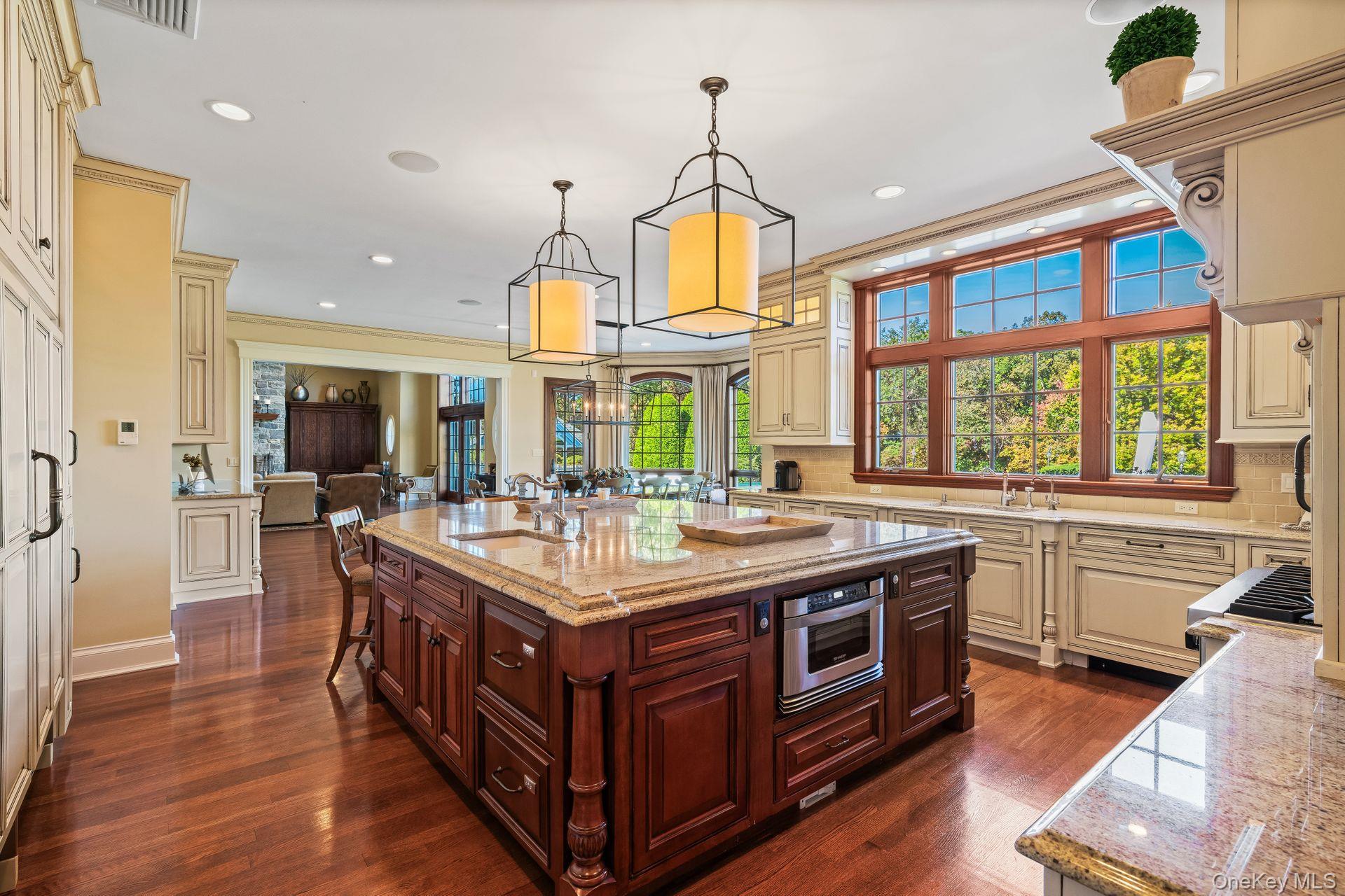 697 Short Beach Road Property Photo 18