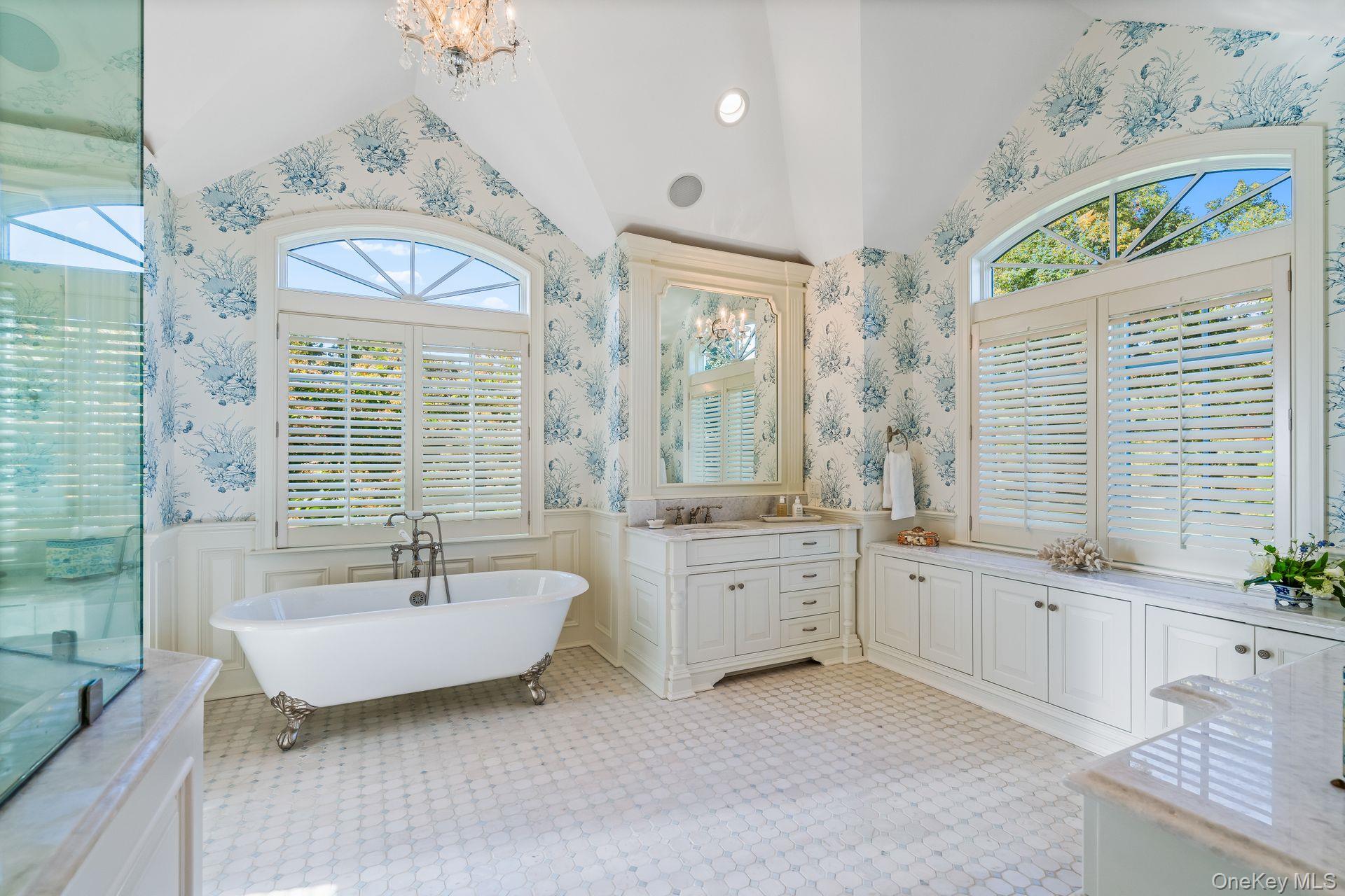 697 Short Beach Road Property Photo 23