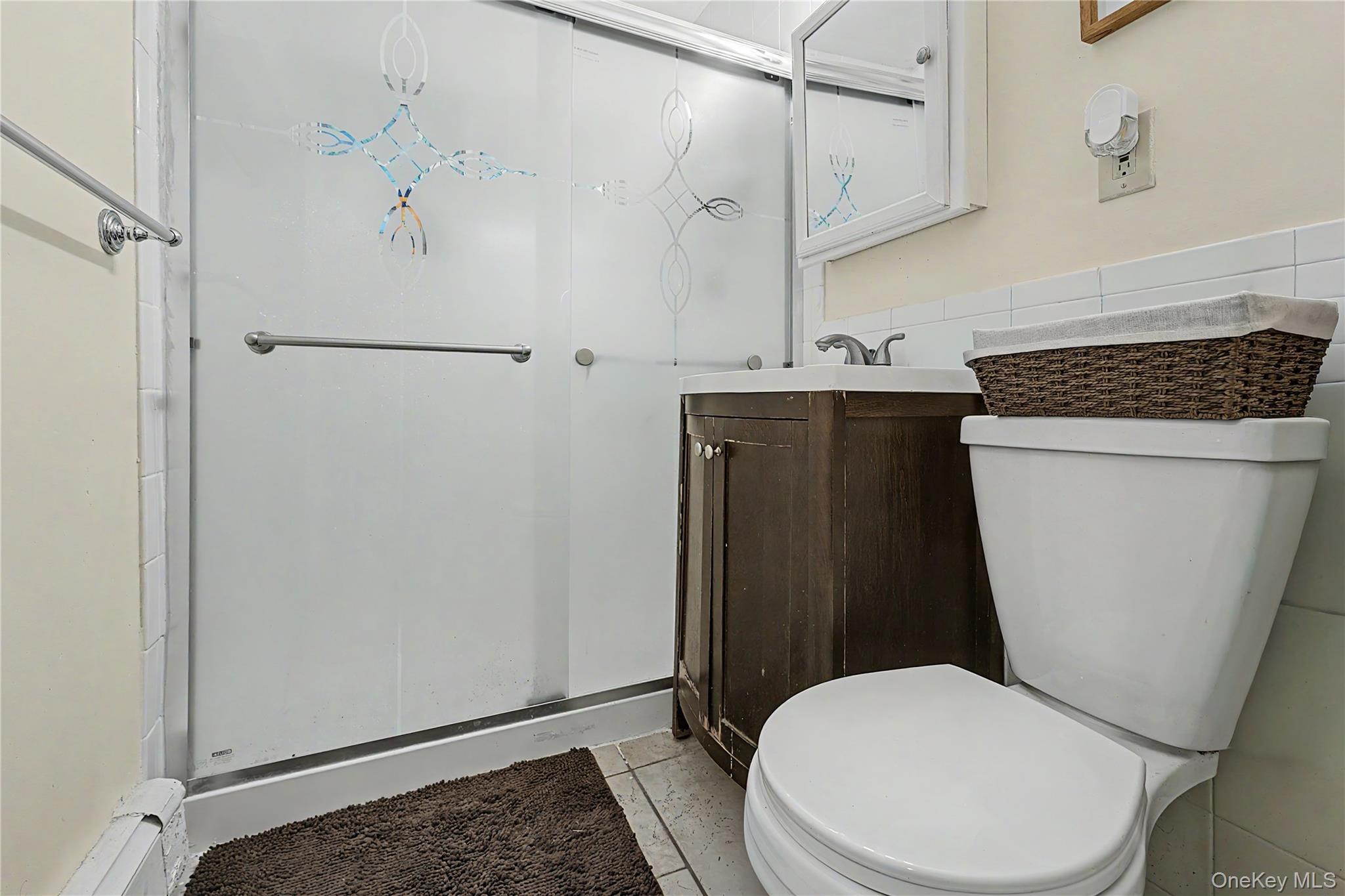 35 Meeting Lane Property Photo 6