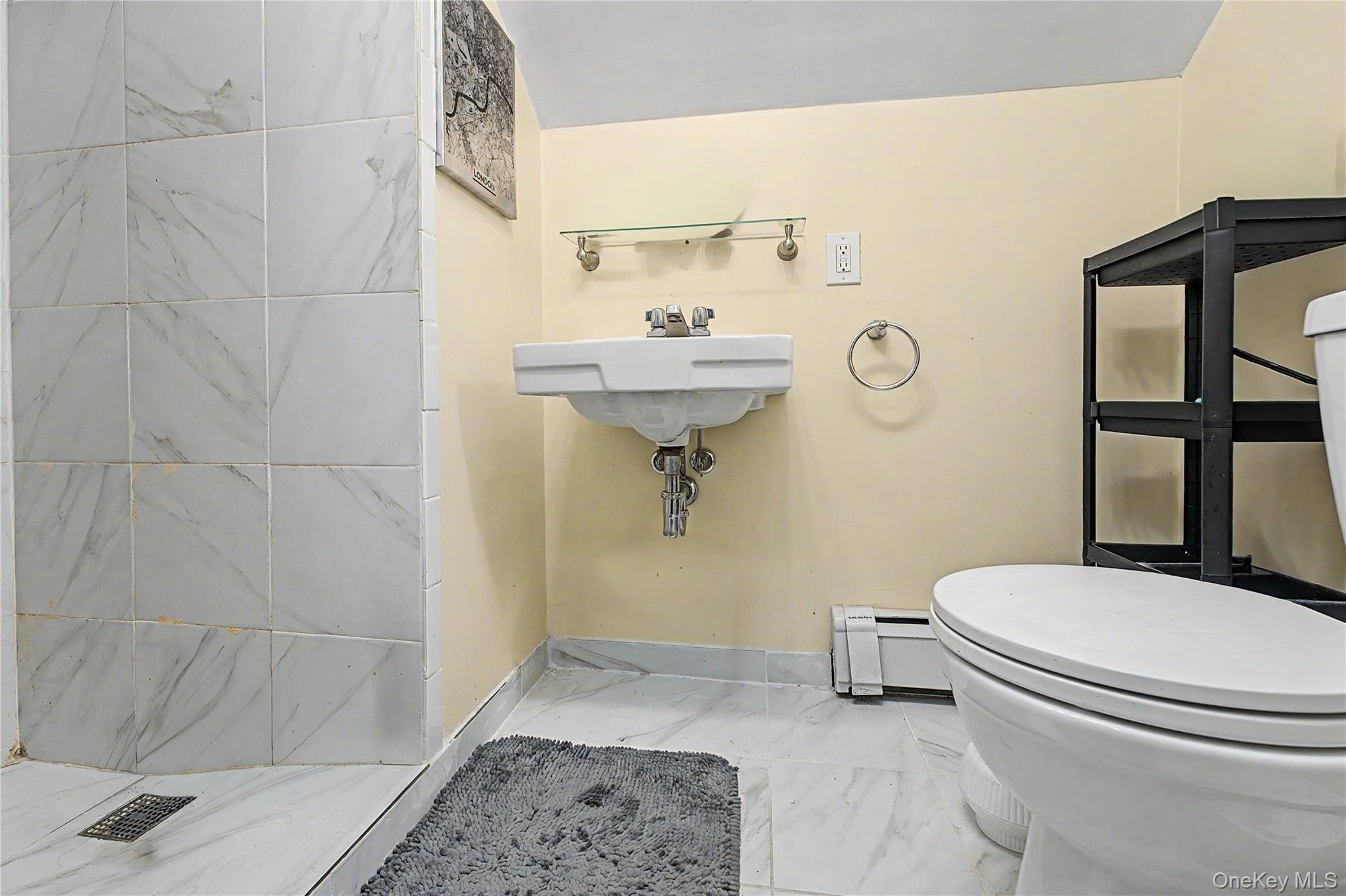 35 Meeting Lane Property Photo 8