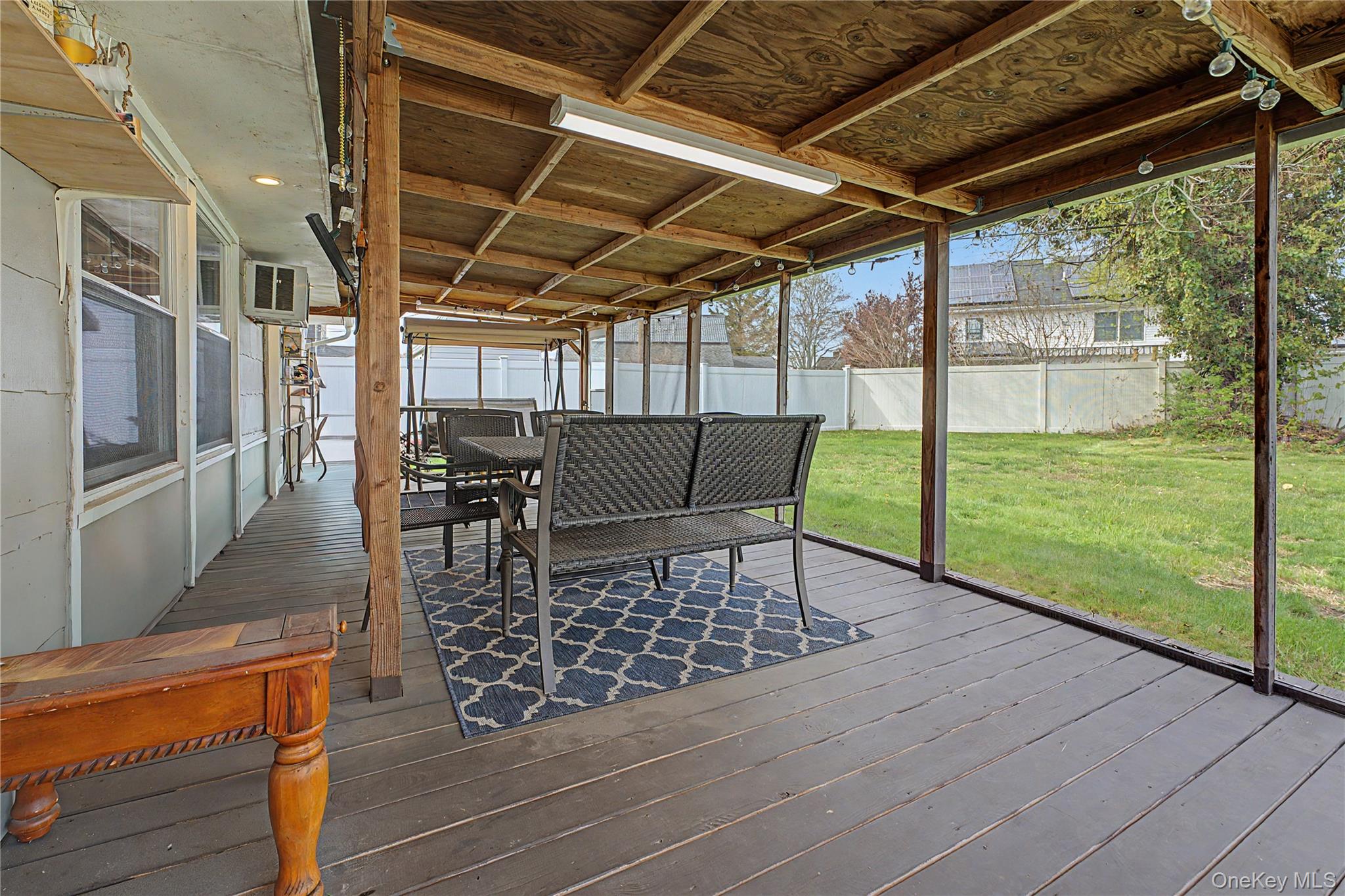 35 Meeting Lane Property Photo 10
