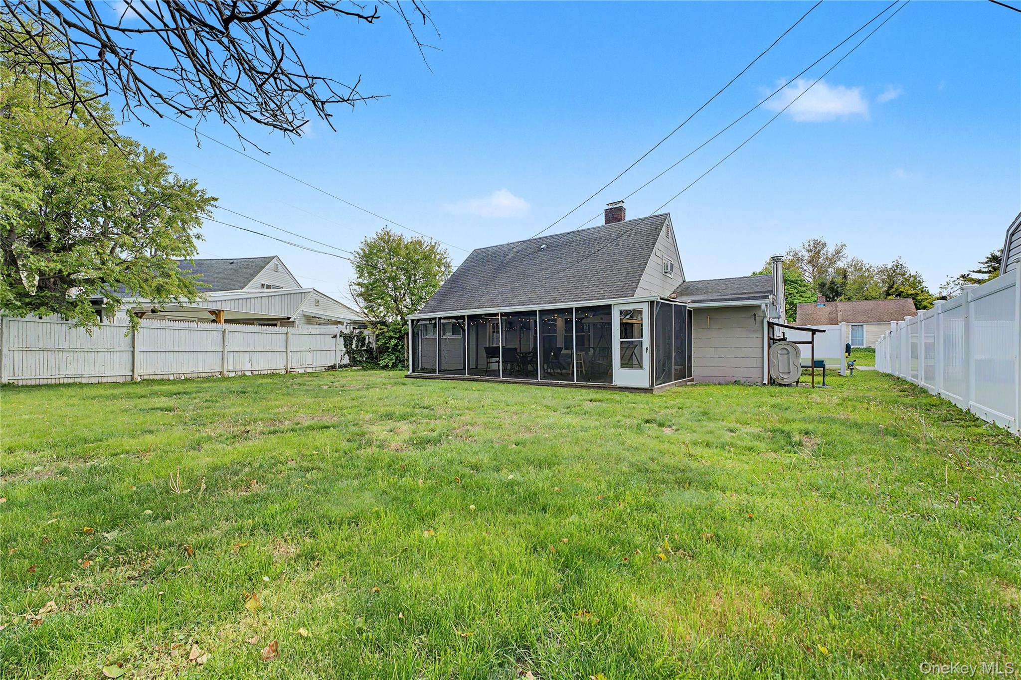 35 Meeting Lane Property Photo 11