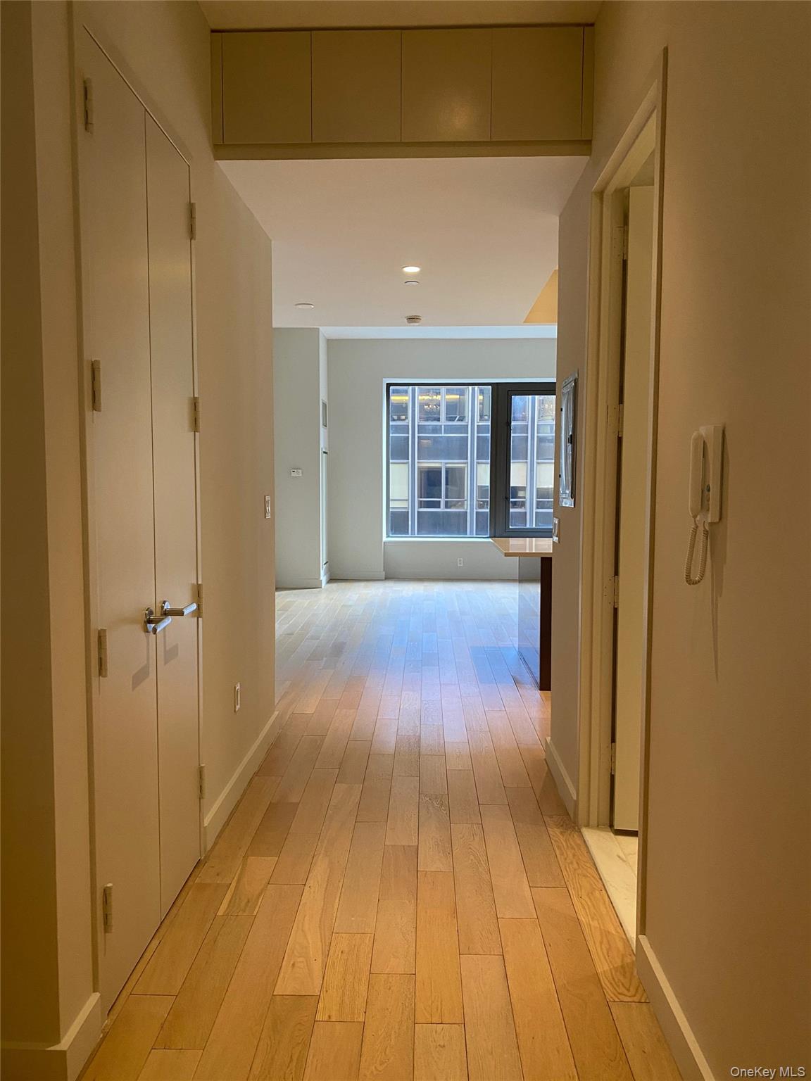 75 Wall Street 26q Property Photo 7