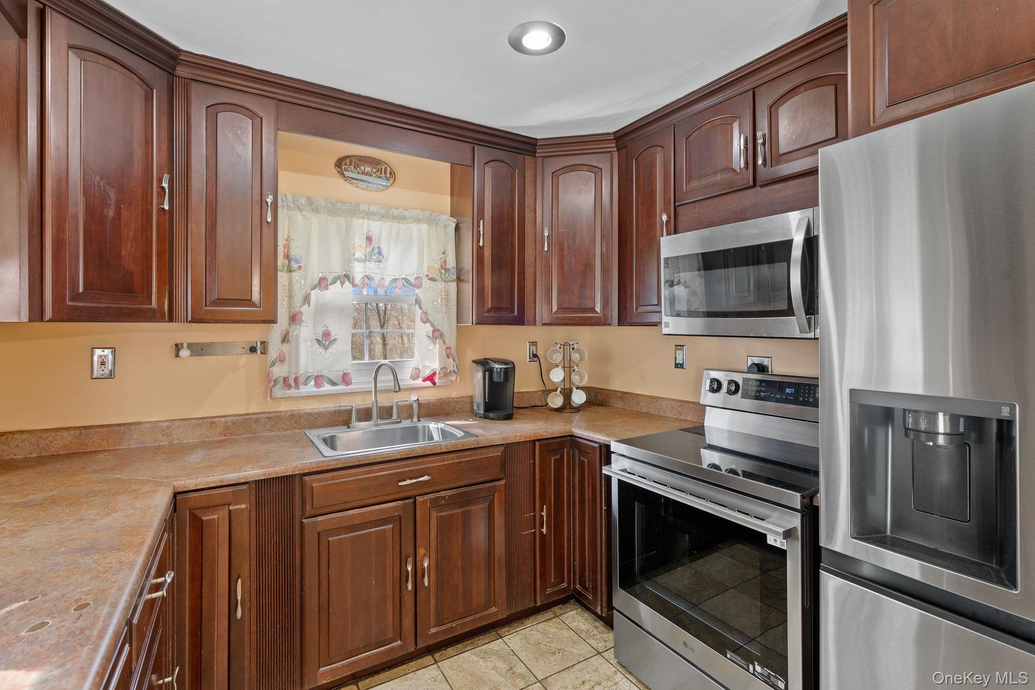 37 Northern Avenue Property Photo 3