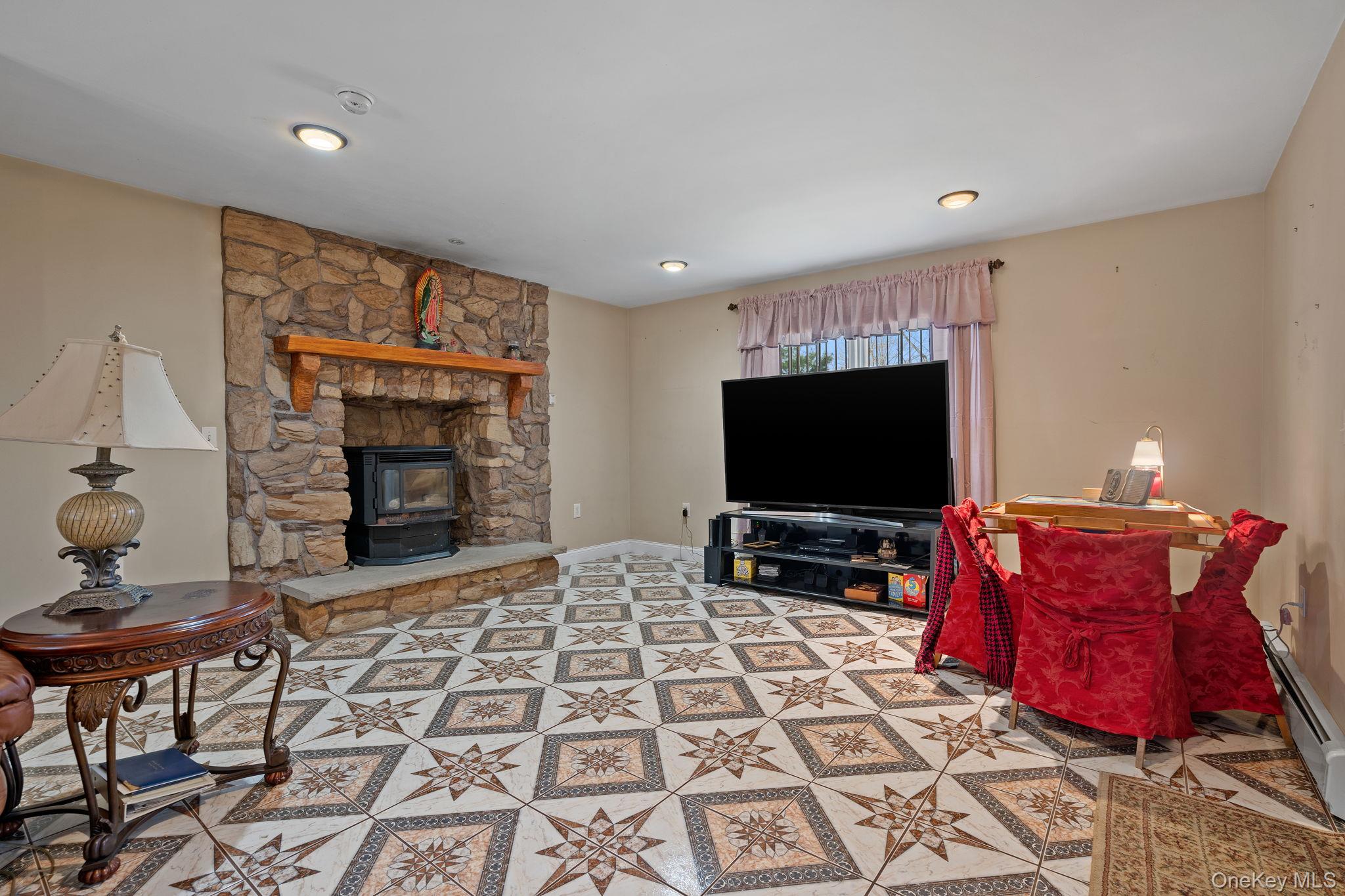 37 Northern Avenue Property Photo 13