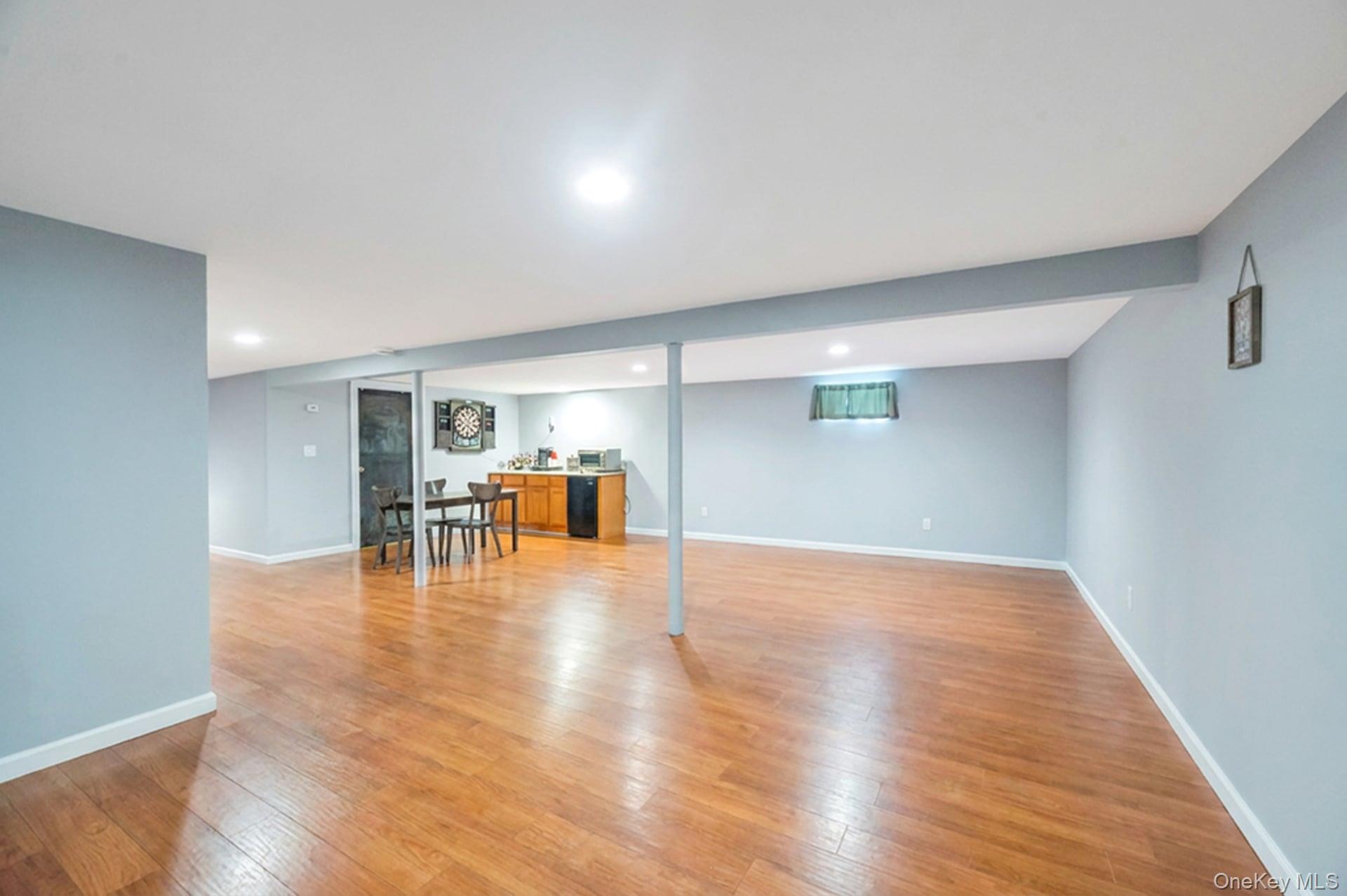 84 Oneida Avenue Property Photo 29
