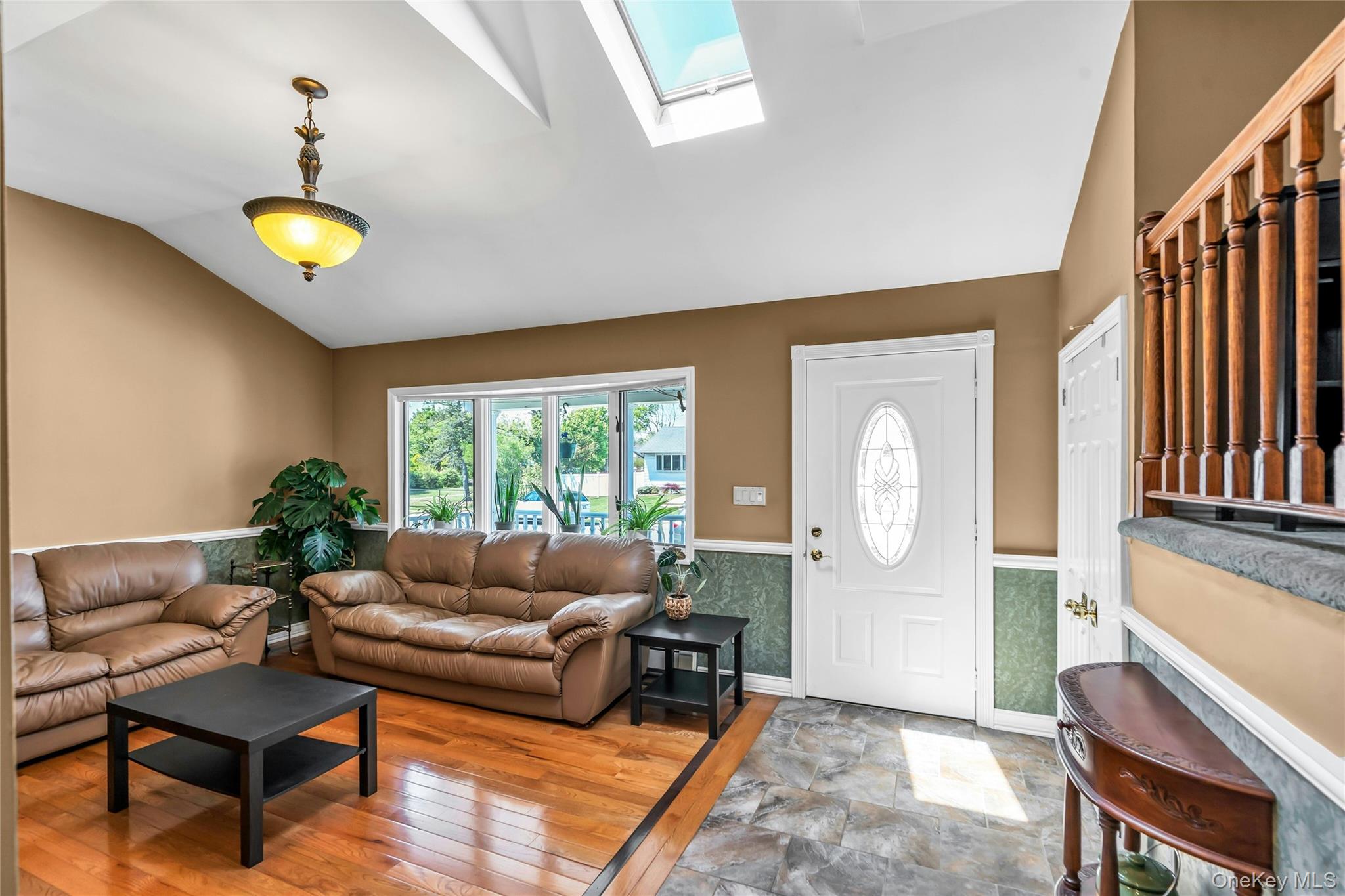 35 Peachtree Lane Property Photo 3